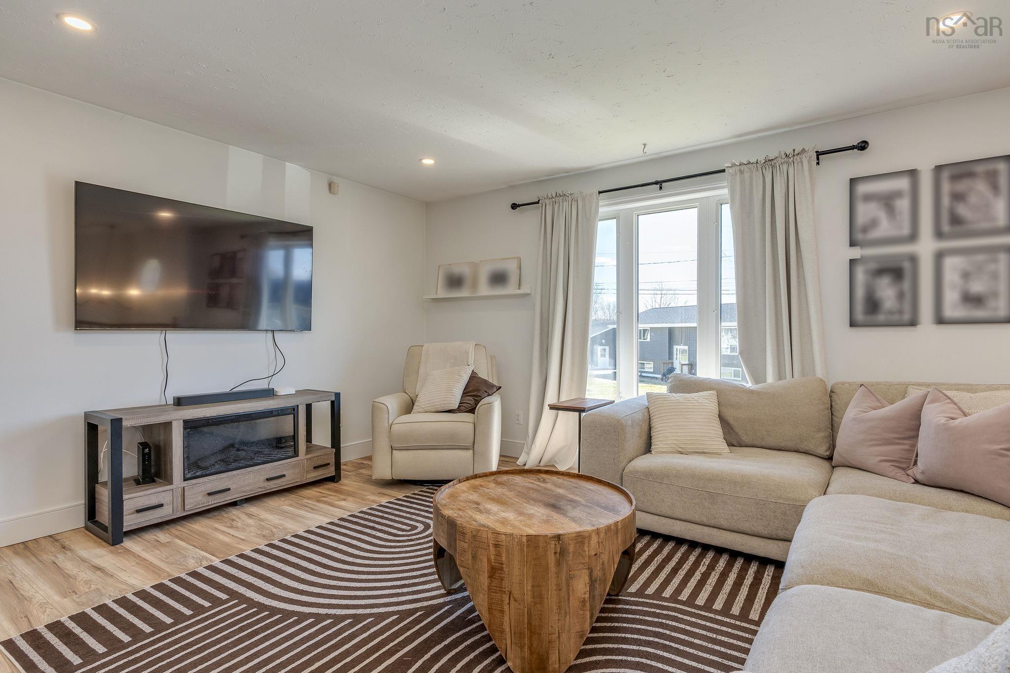 $509,900.00: 12 School Road, Elmsdale