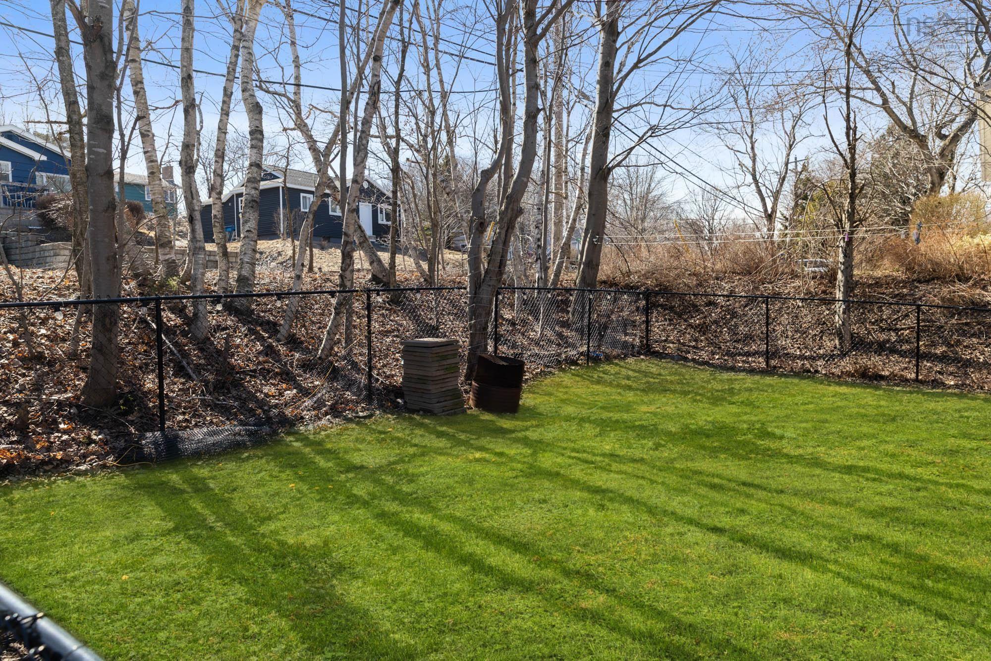 1 Maple Drive, Dartmouth, NS (MLS 202606729)