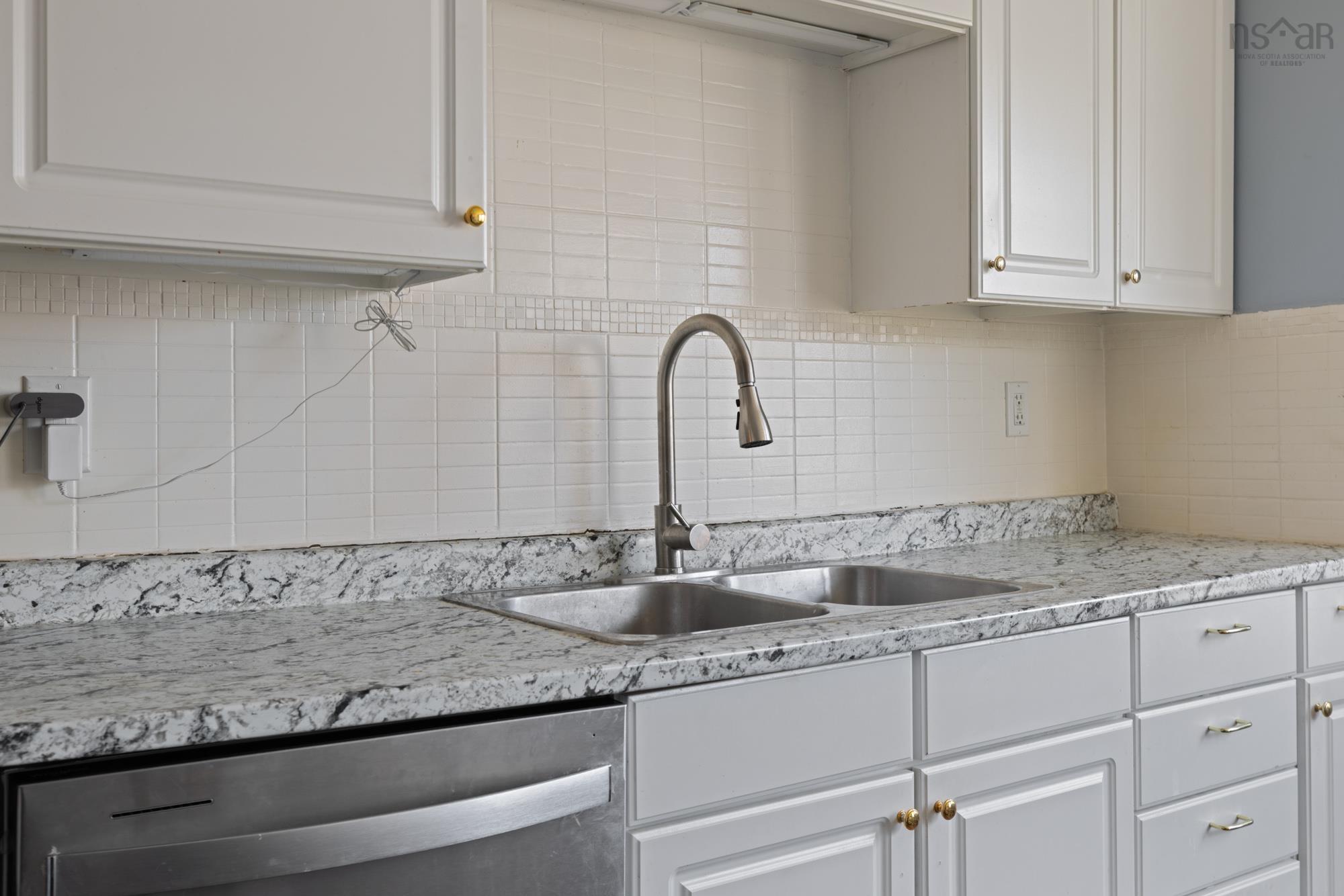 1 Maple Drive, Dartmouth, NS (MLS 202606729)