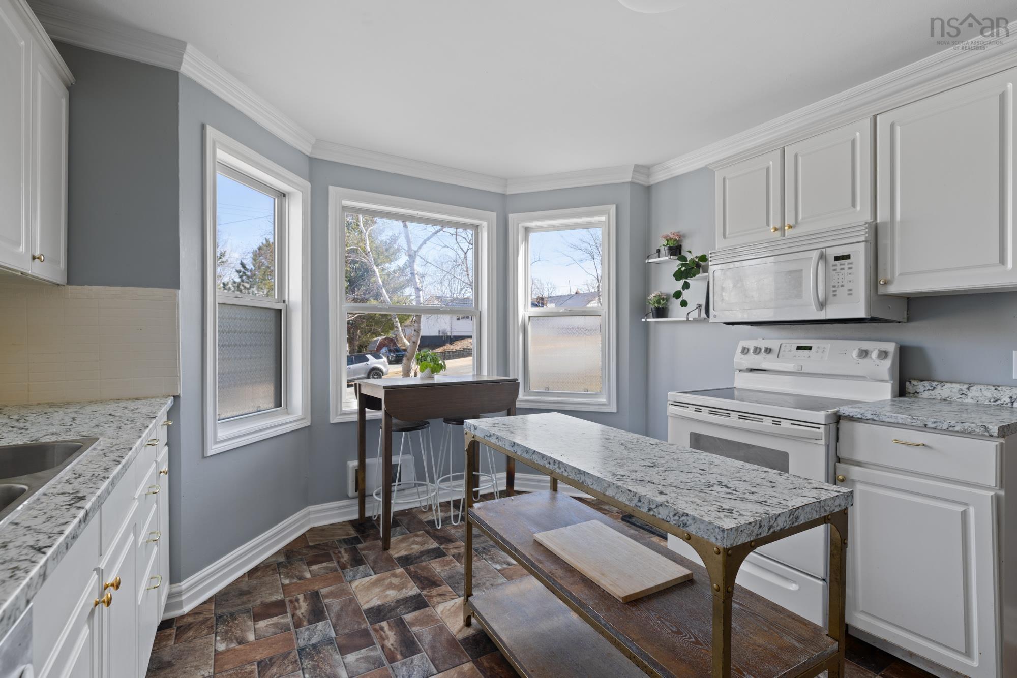 1 Maple Drive, Dartmouth, NS (MLS 202606729)