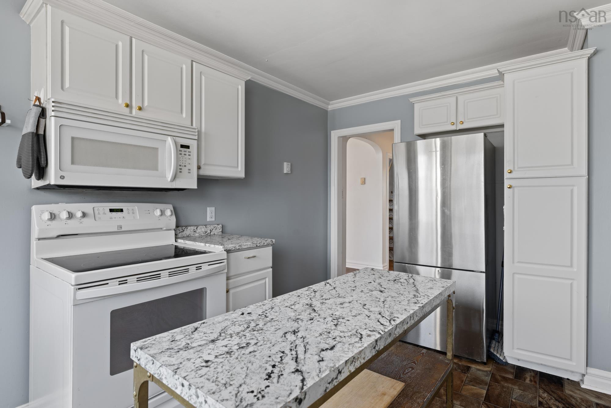 1 Maple Drive, Dartmouth, NS (MLS 202606729)