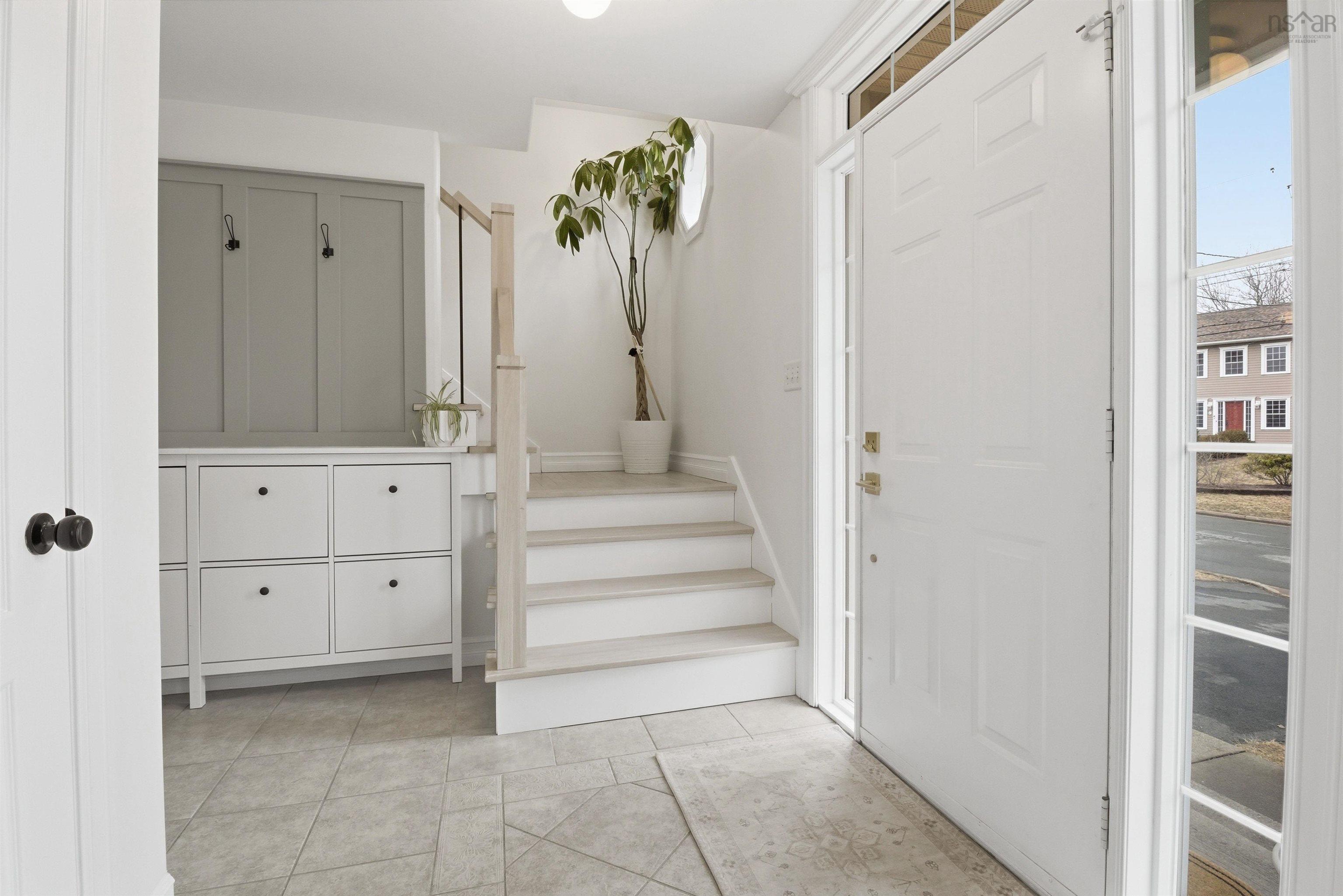 4 Stone Gate Court, Dartmouth, NS (MLS 202606737)