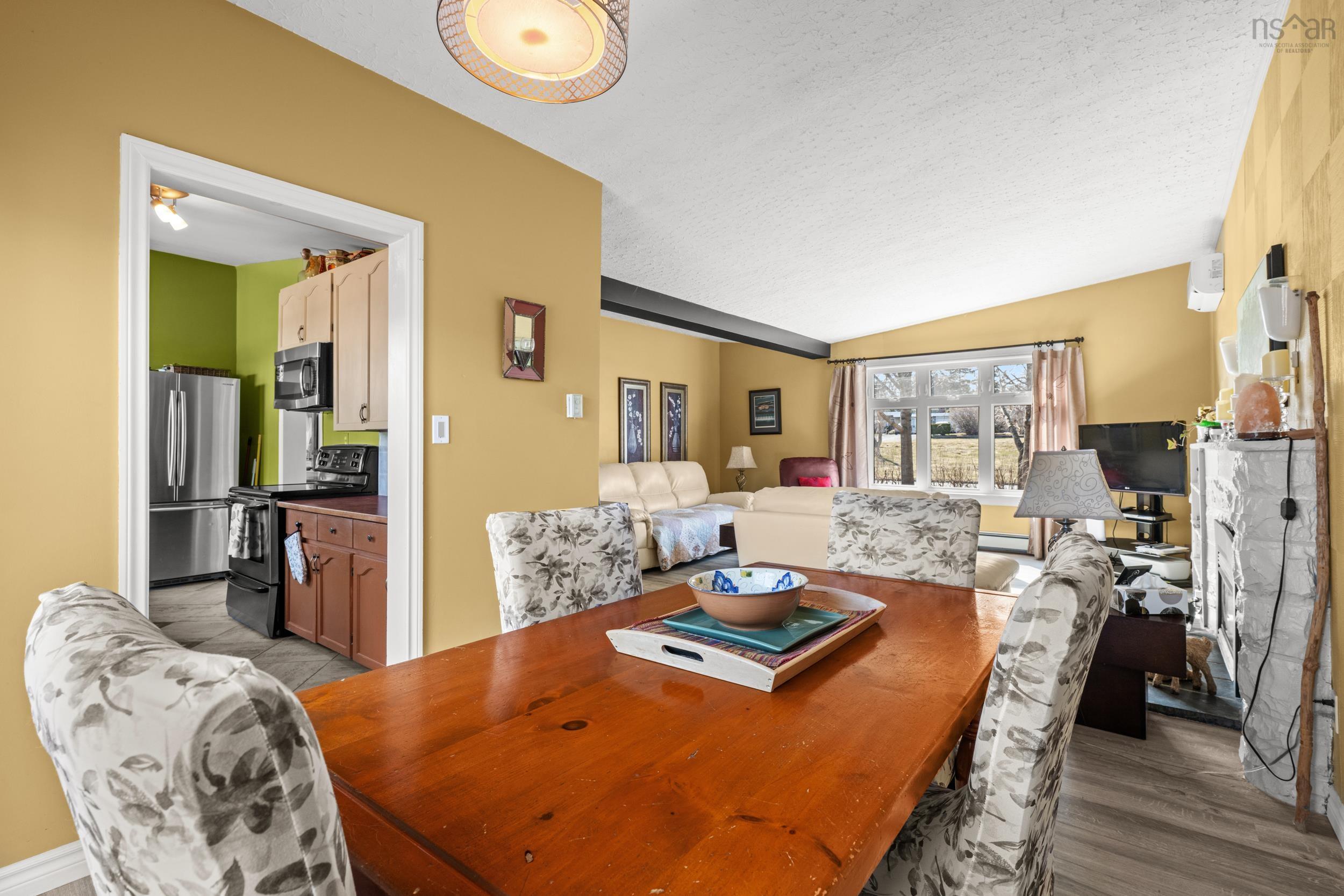$695,000.00: 25 Wildwood Boulevard, Dartmouth