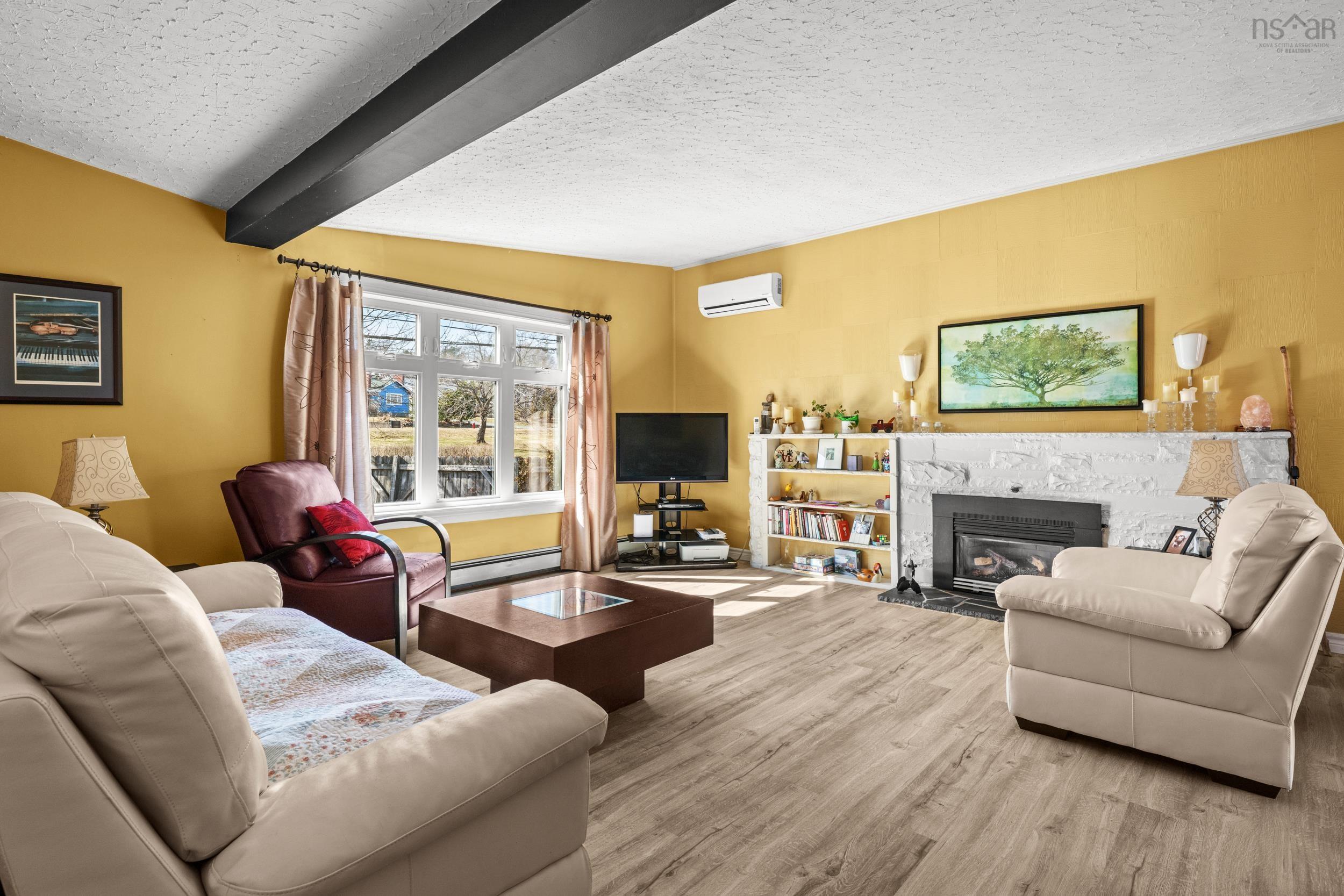 $695,000.00: 25 Wildwood Boulevard, Dartmouth