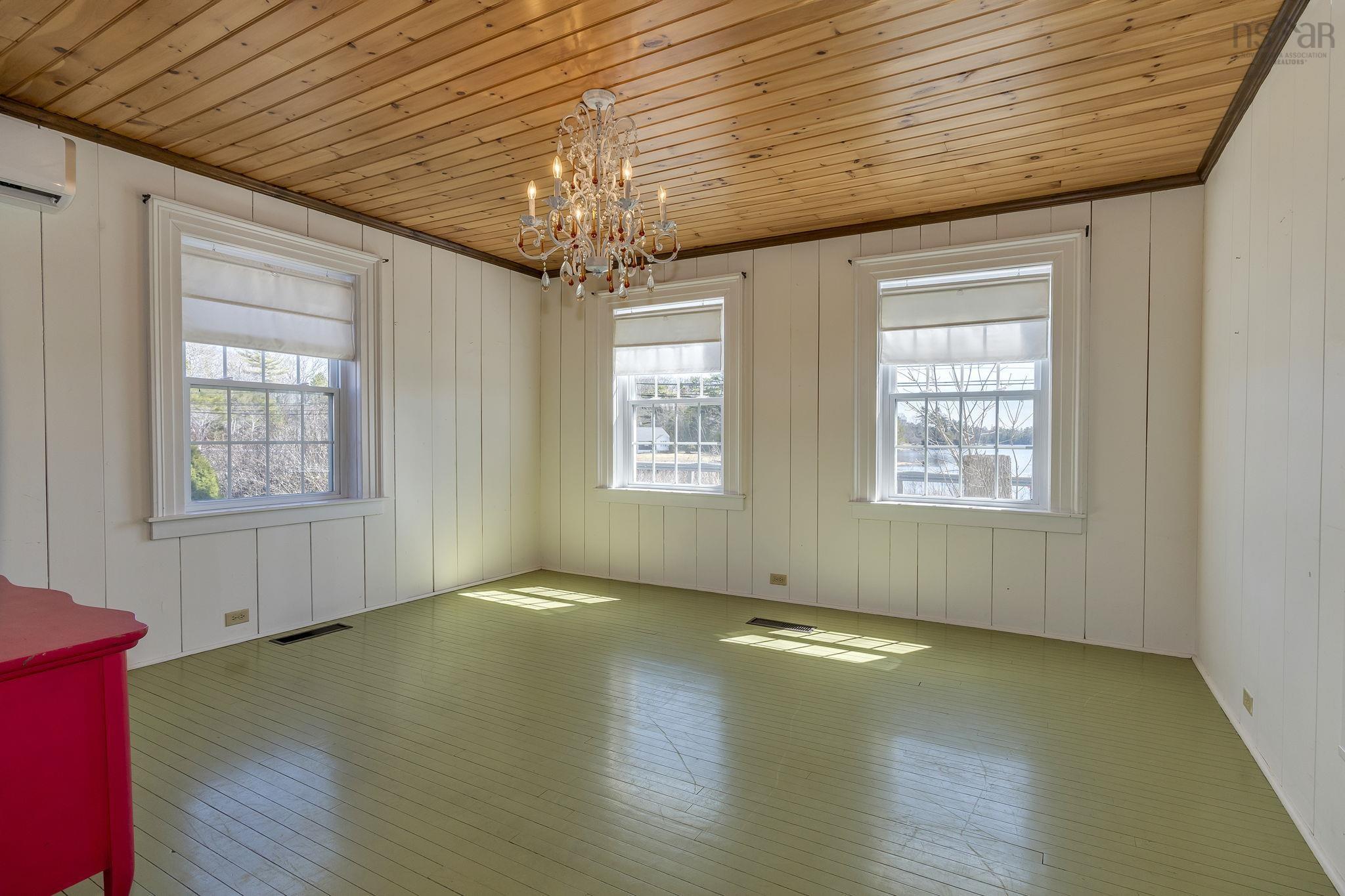 $599,000.00: 5284 Highway 3, Chester Basin
