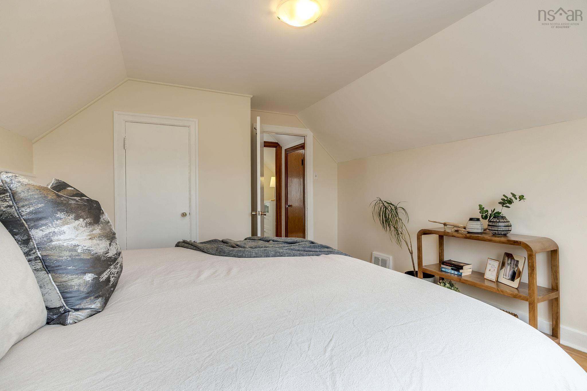 207 Victoria Road, Dartmouth, NS (MLS 202606760)