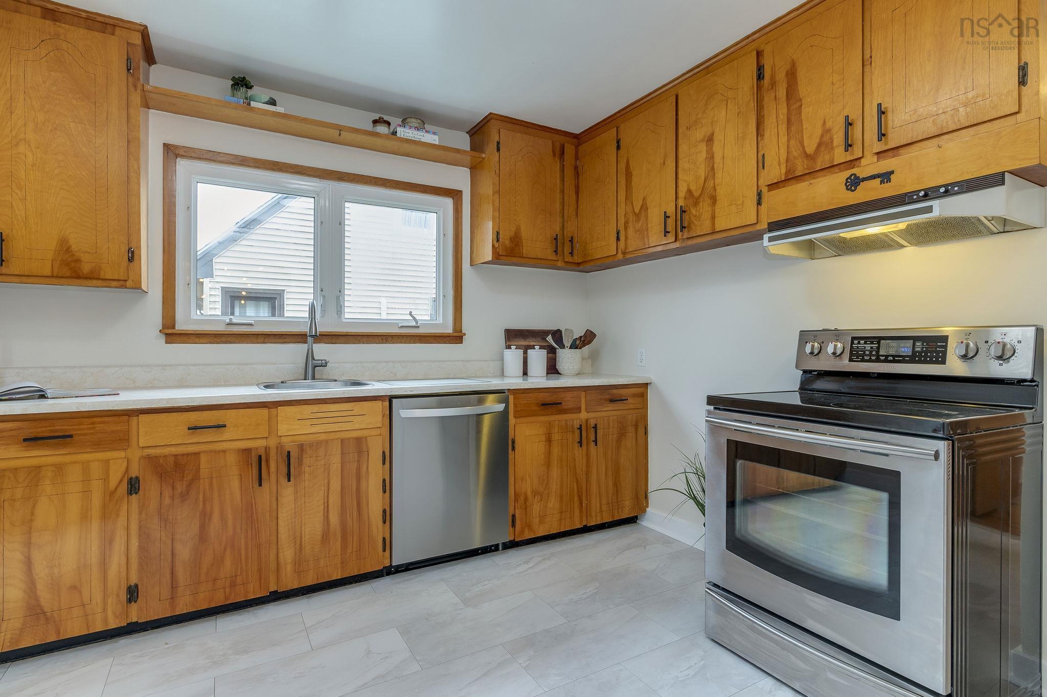 207 Victoria Road, Dartmouth, NS (MLS 202606760)