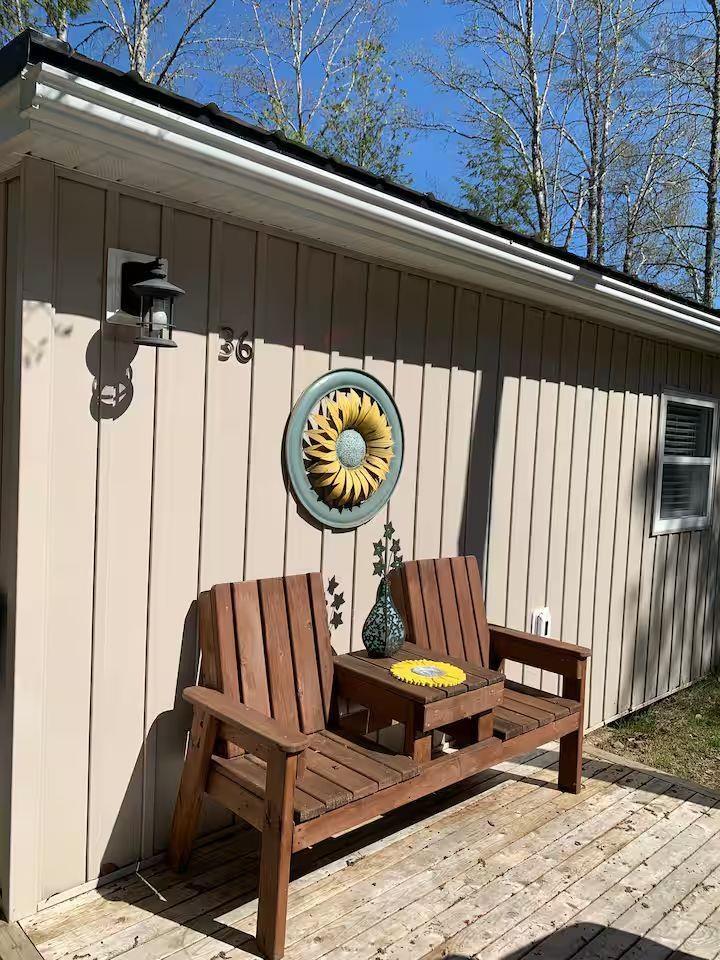 $464,000.00: 36 Summer Lane, Wile Settlement