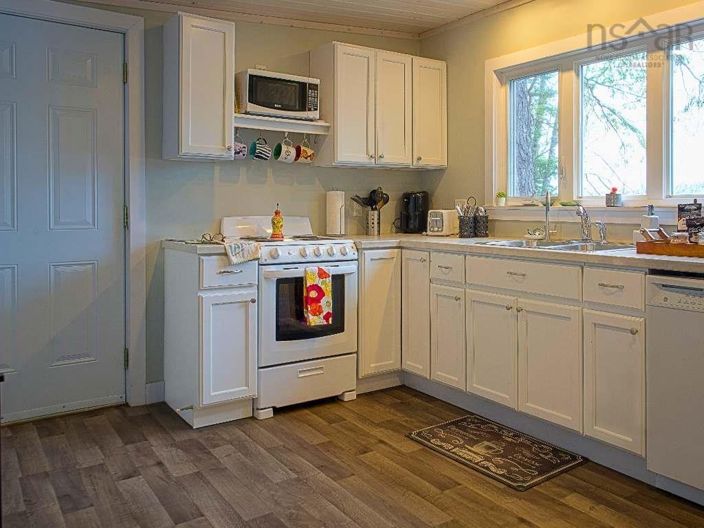 $464,000.00: 36 Summer Lane, Wile Settlement