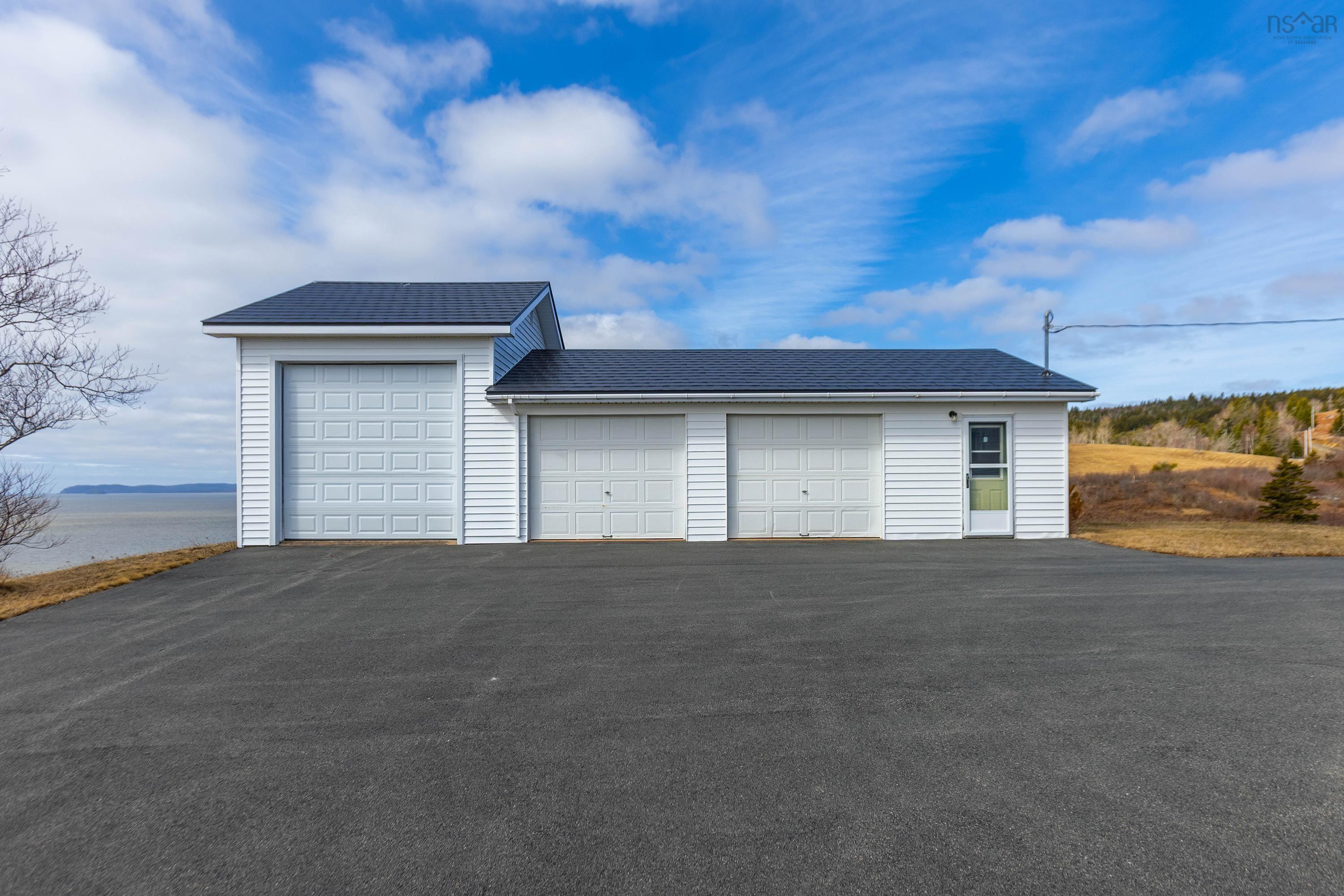 $574,900.00: 8002 Highway 209, Wards Brook