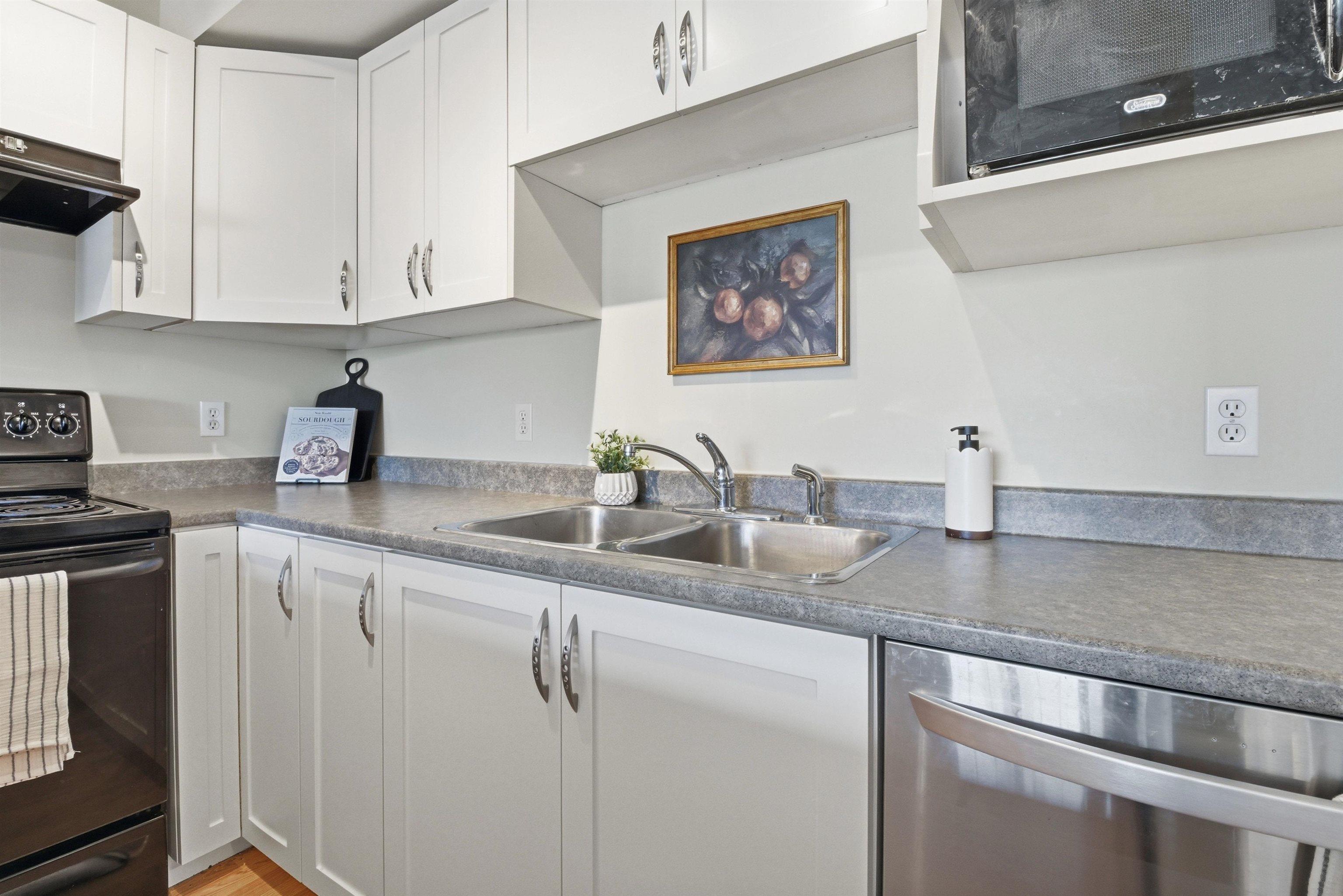 406 162 Ochterloney Street, Dartmouth, NS (MLS 202606785)