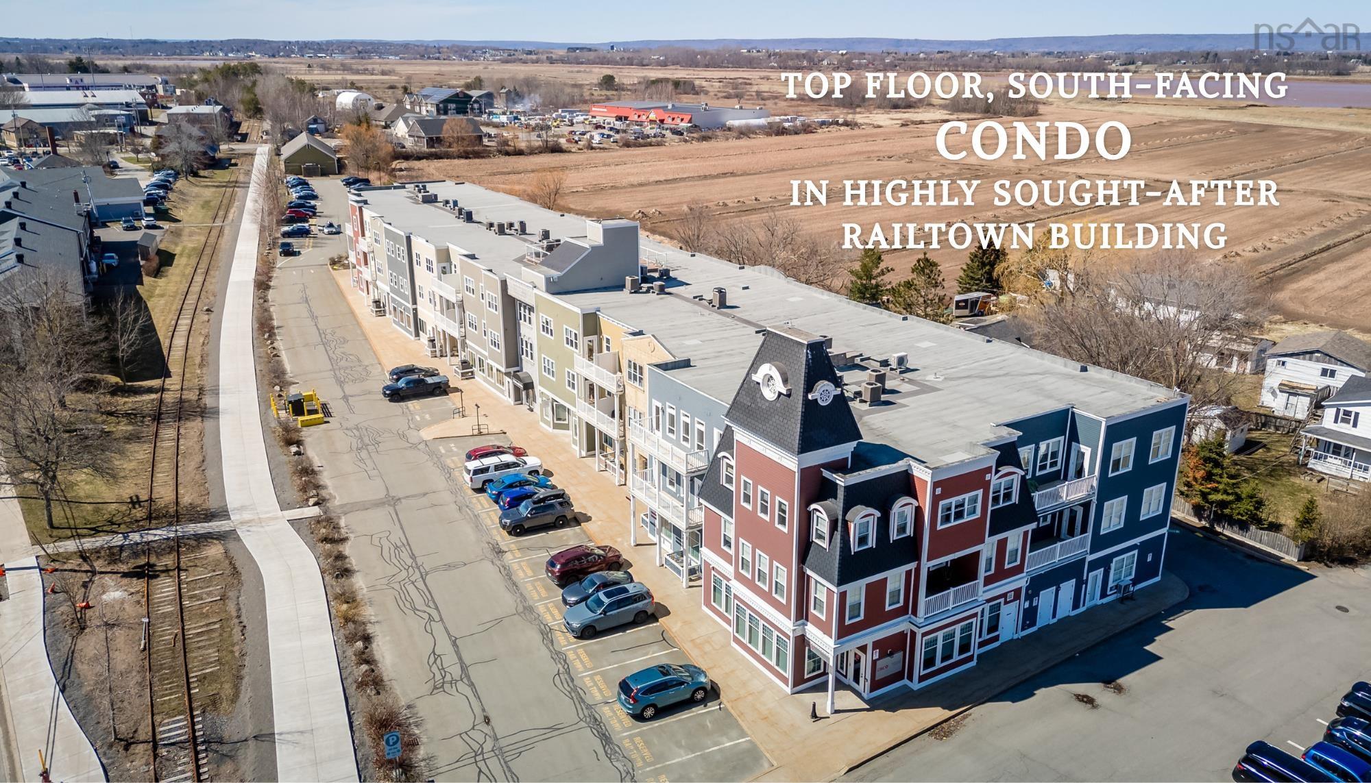$349,900.00: 302 24 Harbourside Drive, Wolfville