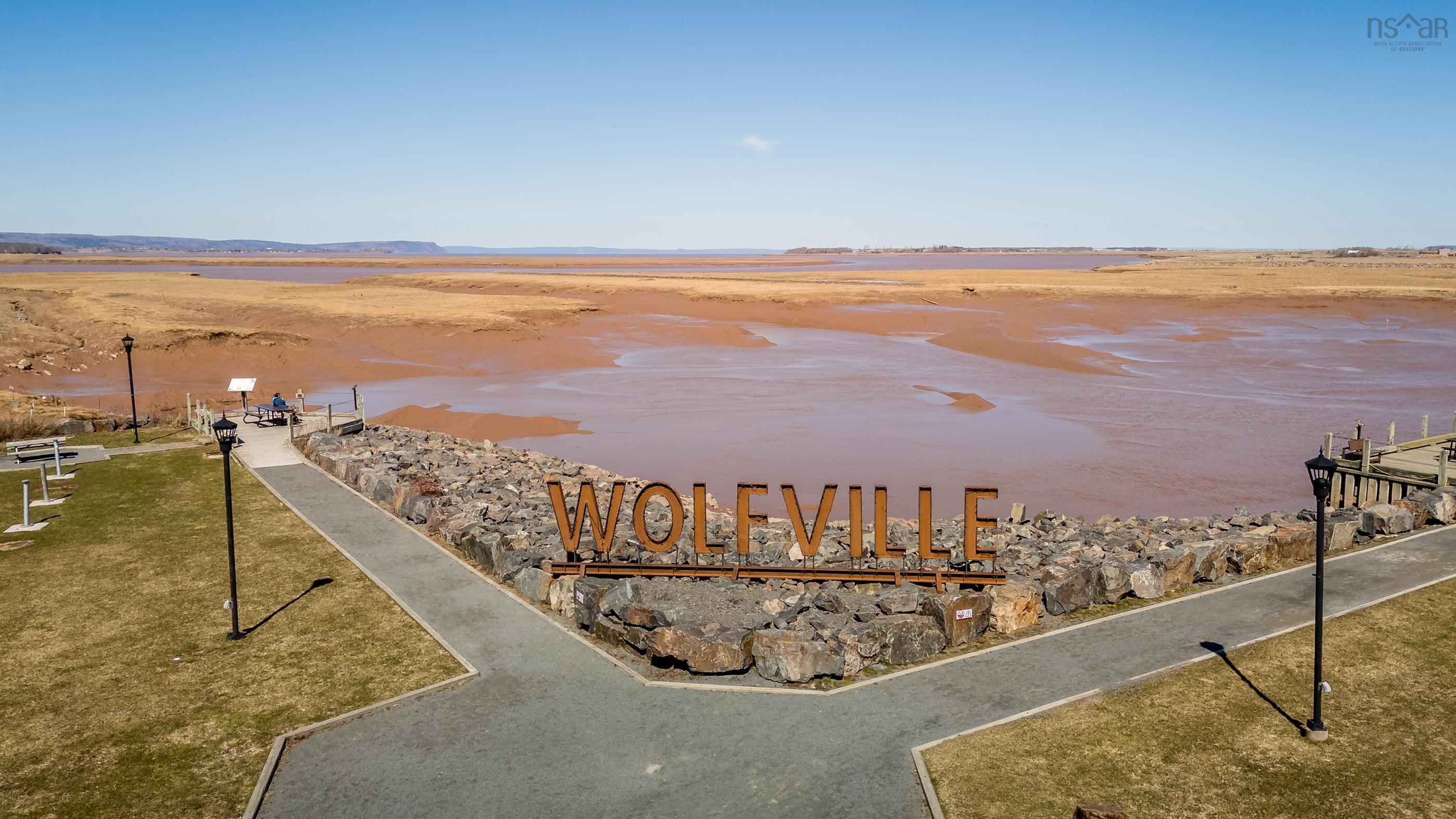 $349,900.00: 302 24 Harbourside Drive, Wolfville
