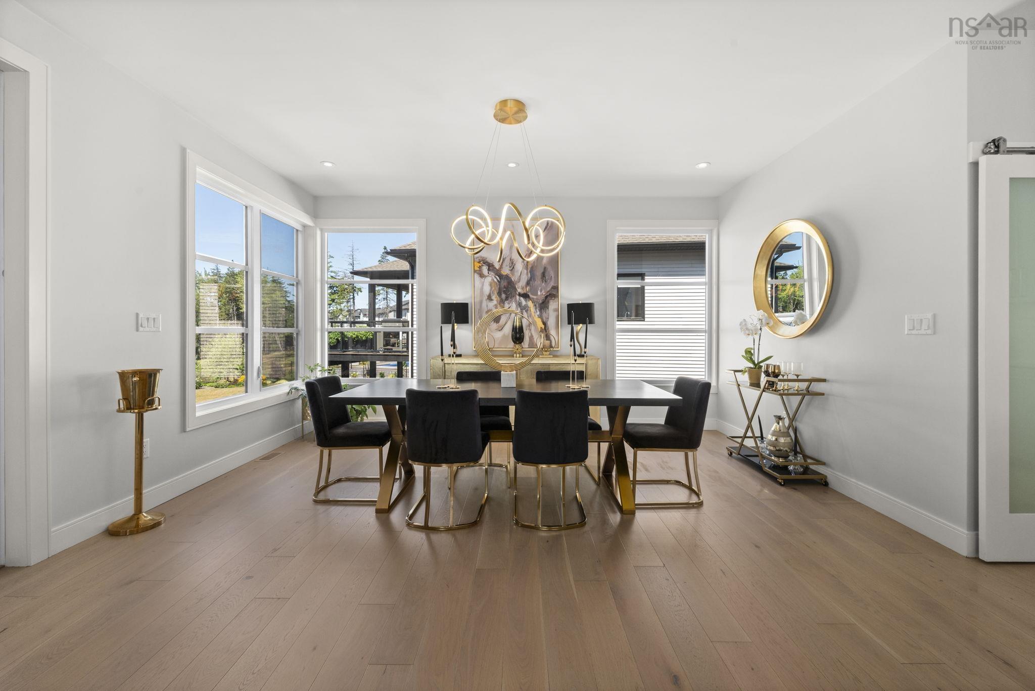$1,975,000.00: 27 Cairnstone Lane, Bedford
