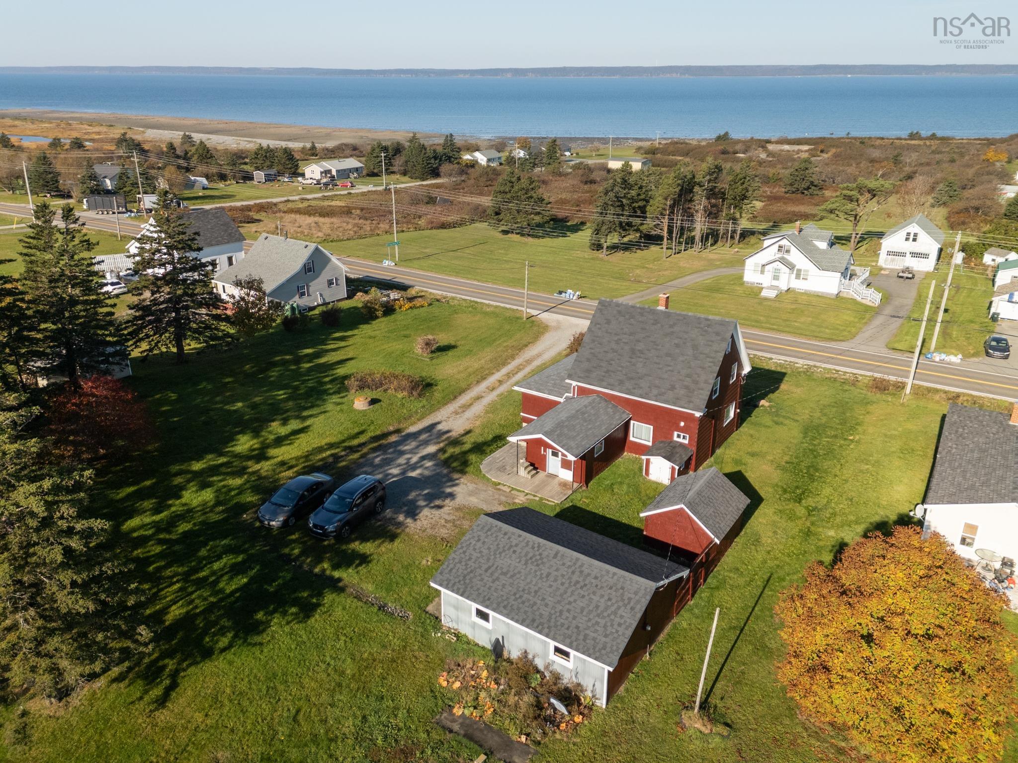 $219,000.00: 2484 Highway 1, Grosses Coques