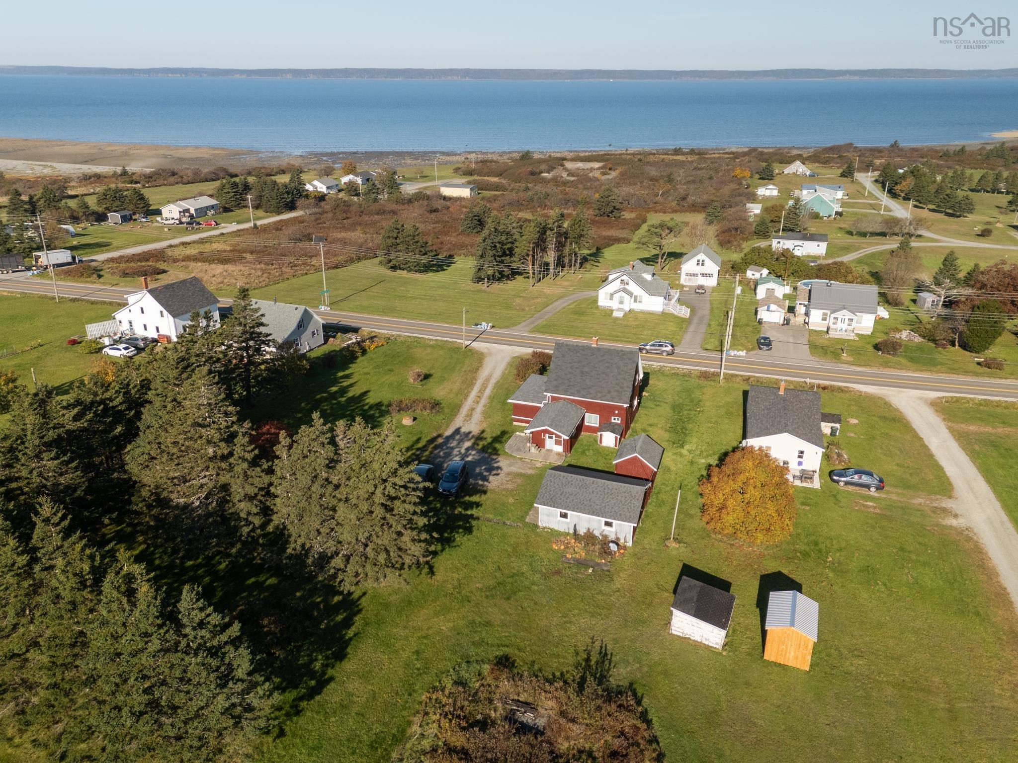 $219,000.00: 2484 Highway 1, Grosses Coques