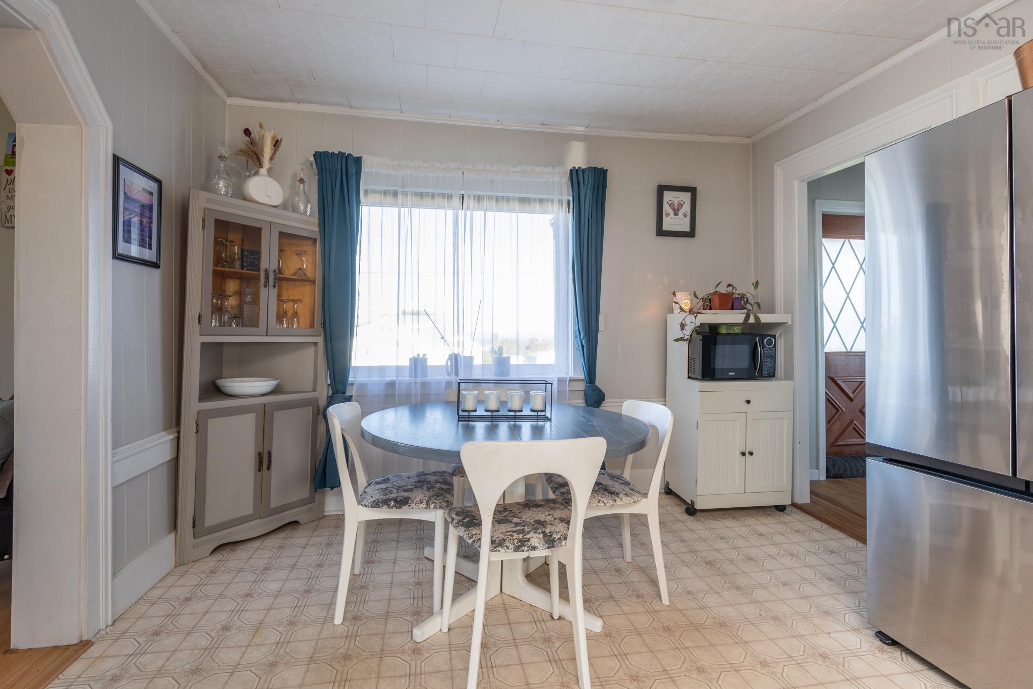 $219,000.00: 2484 Highway 1, Grosses Coques