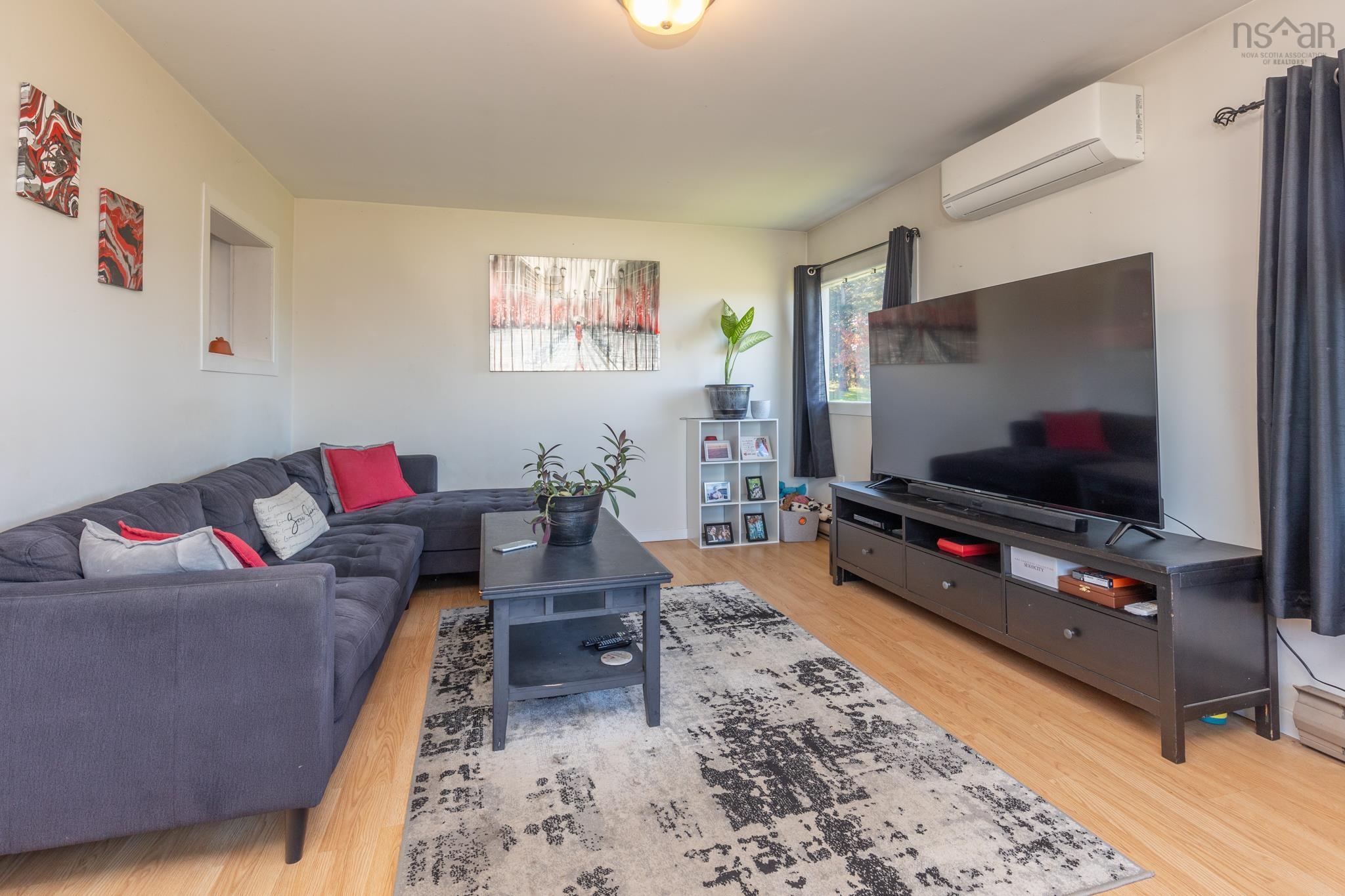 $219,000.00: 2484 Highway 1, Grosses Coques