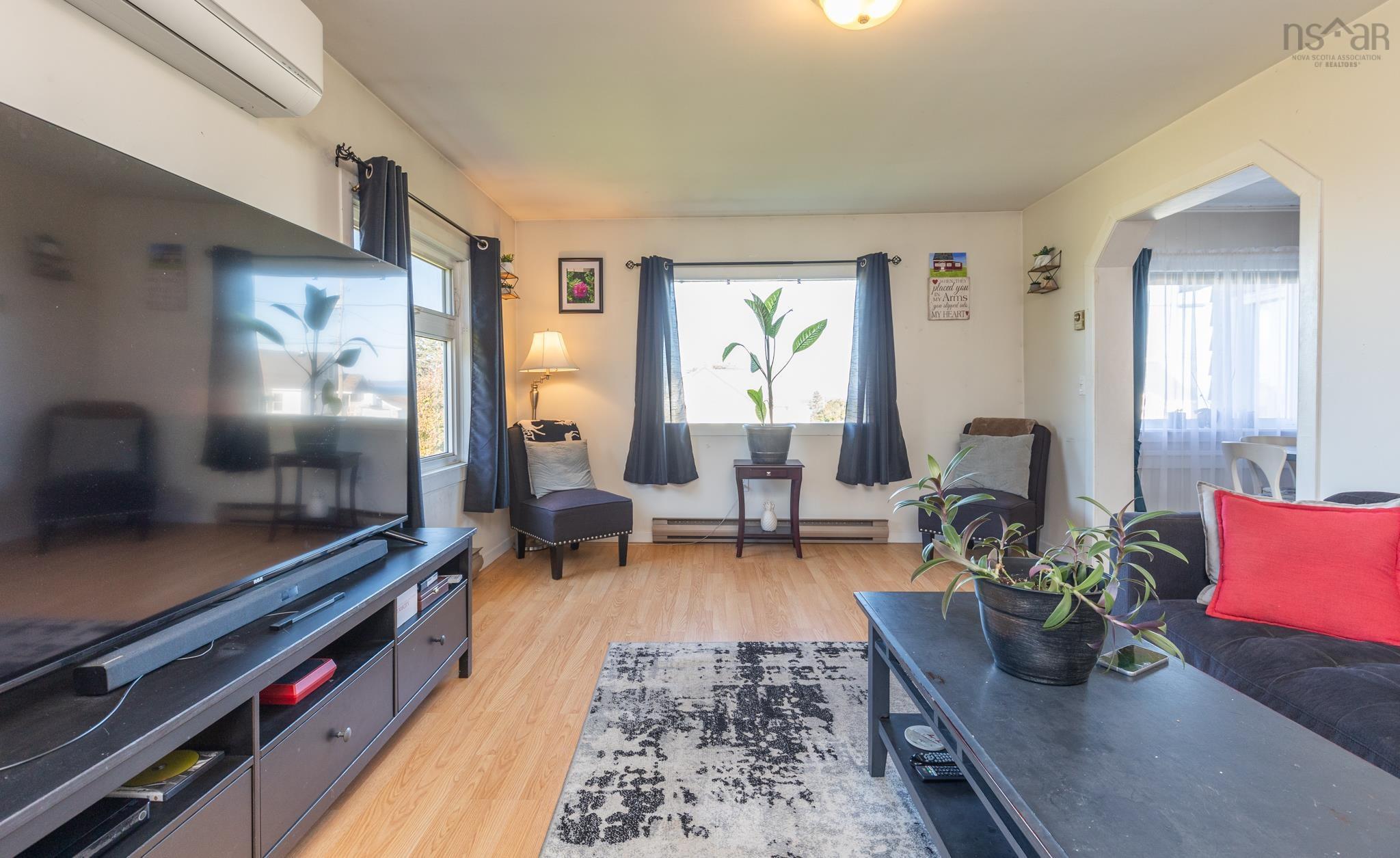 $219,000.00: 2484 Highway 1, Grosses Coques