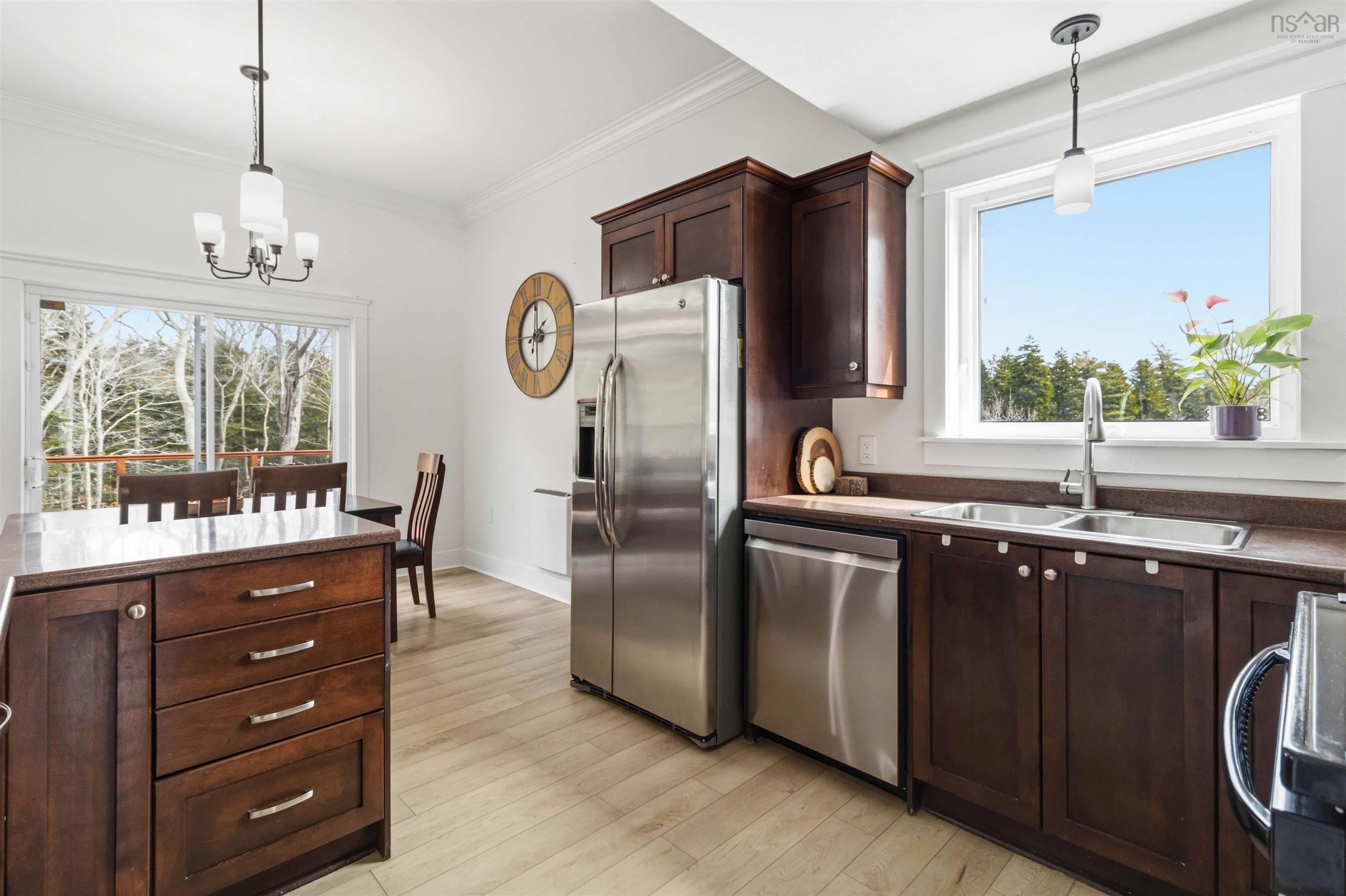 $845,000.00: 6 Riverwood Drive, Timberlea