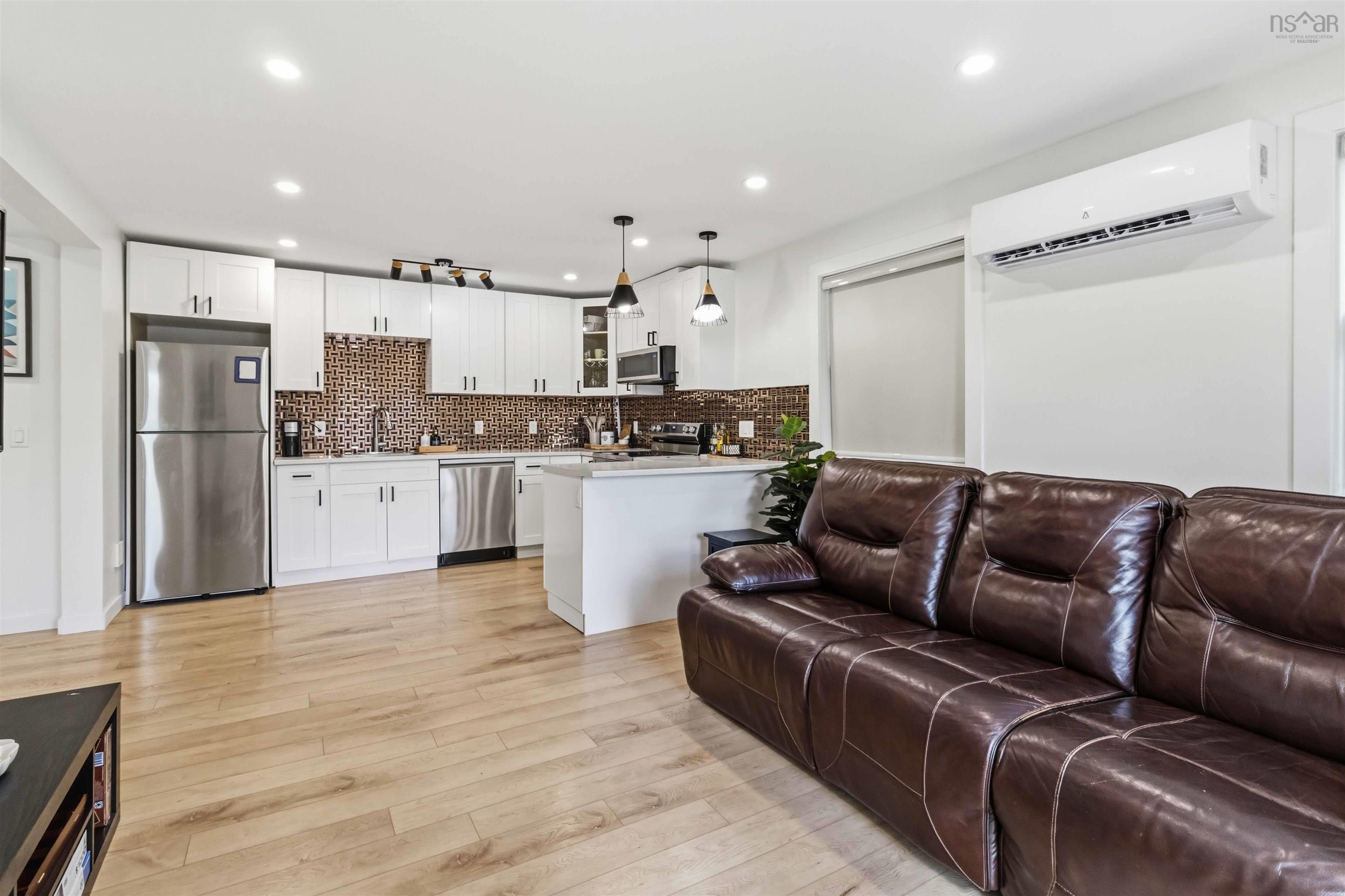 $845,000.00: 6 Riverwood Drive, Timberlea