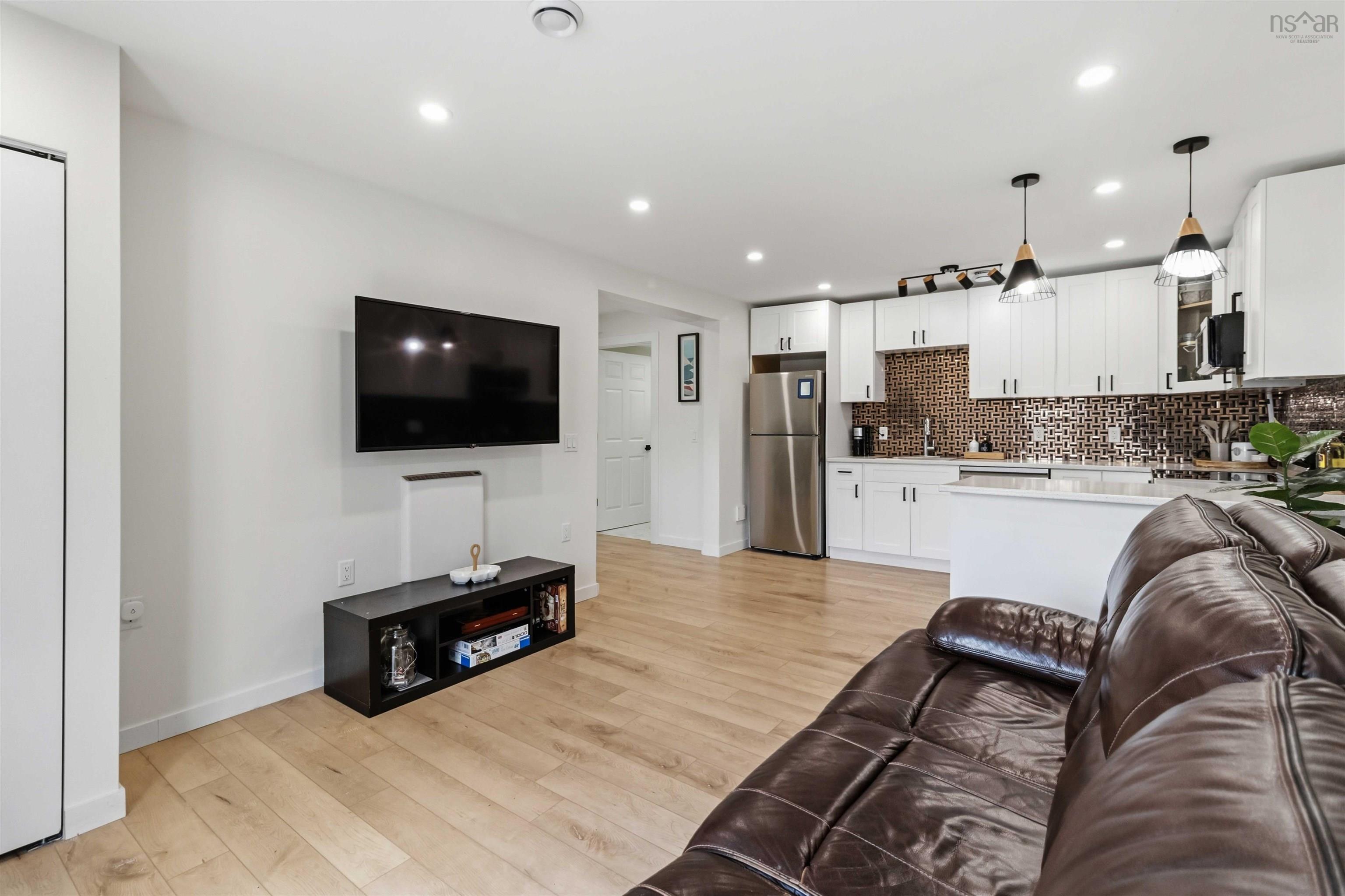 $845,000.00: 6 Riverwood Drive, Timberlea