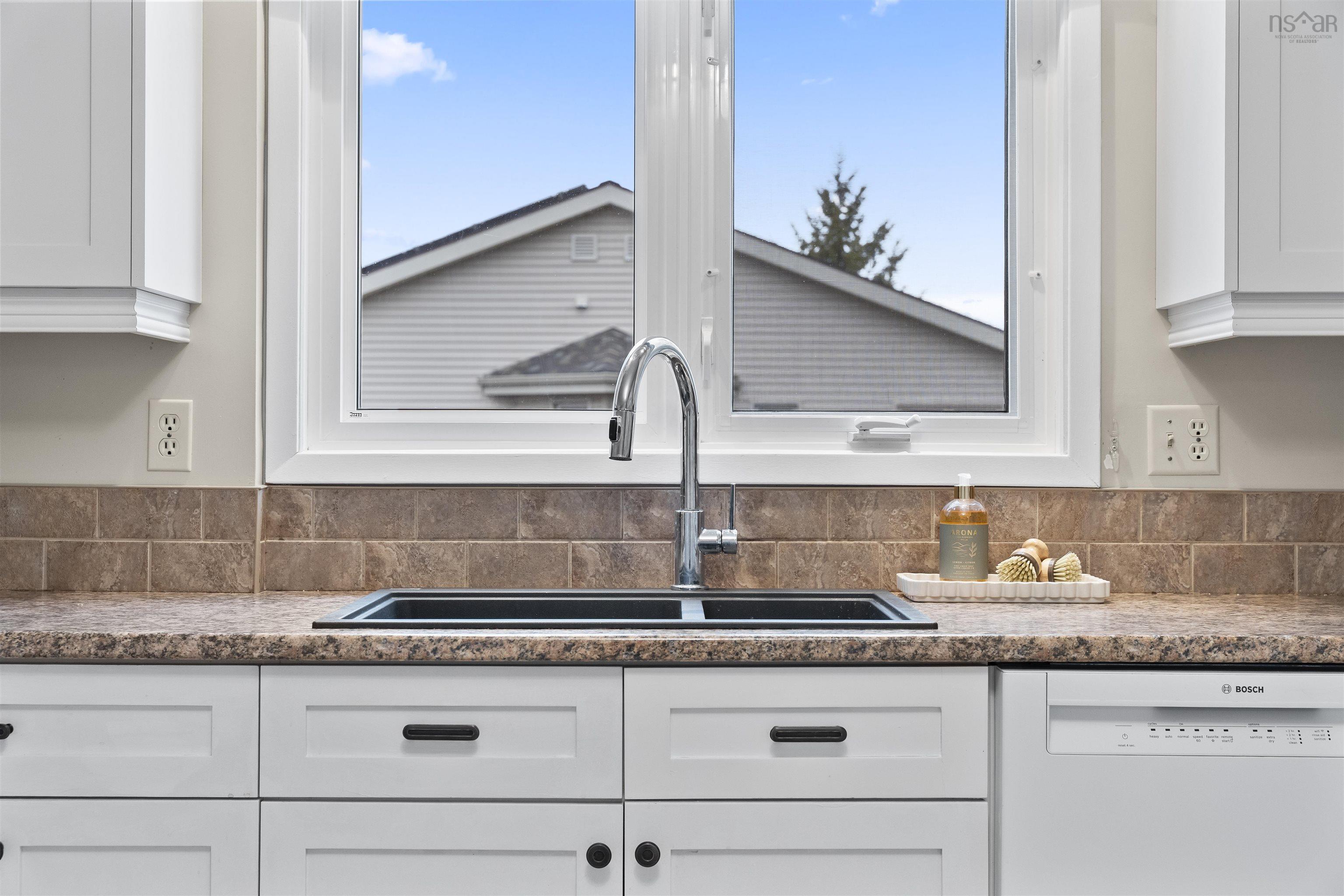 $749,900.00: 29 Bow Street, Dartmouth