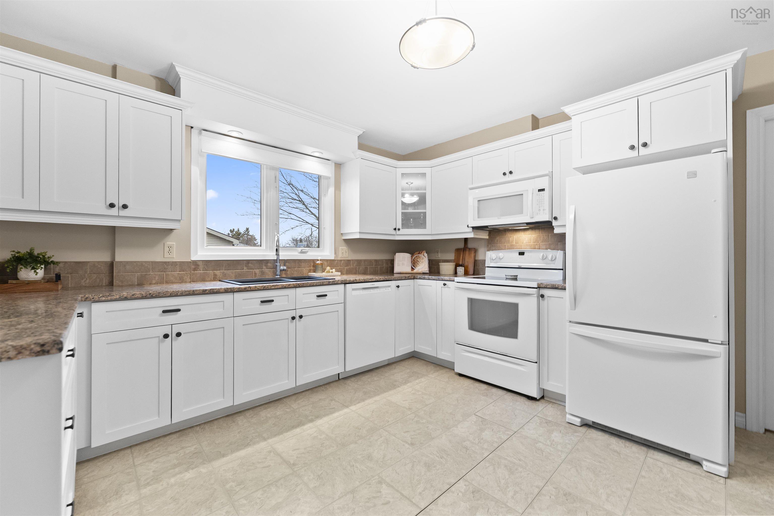 $749,900.00: 29 Bow Street, Dartmouth