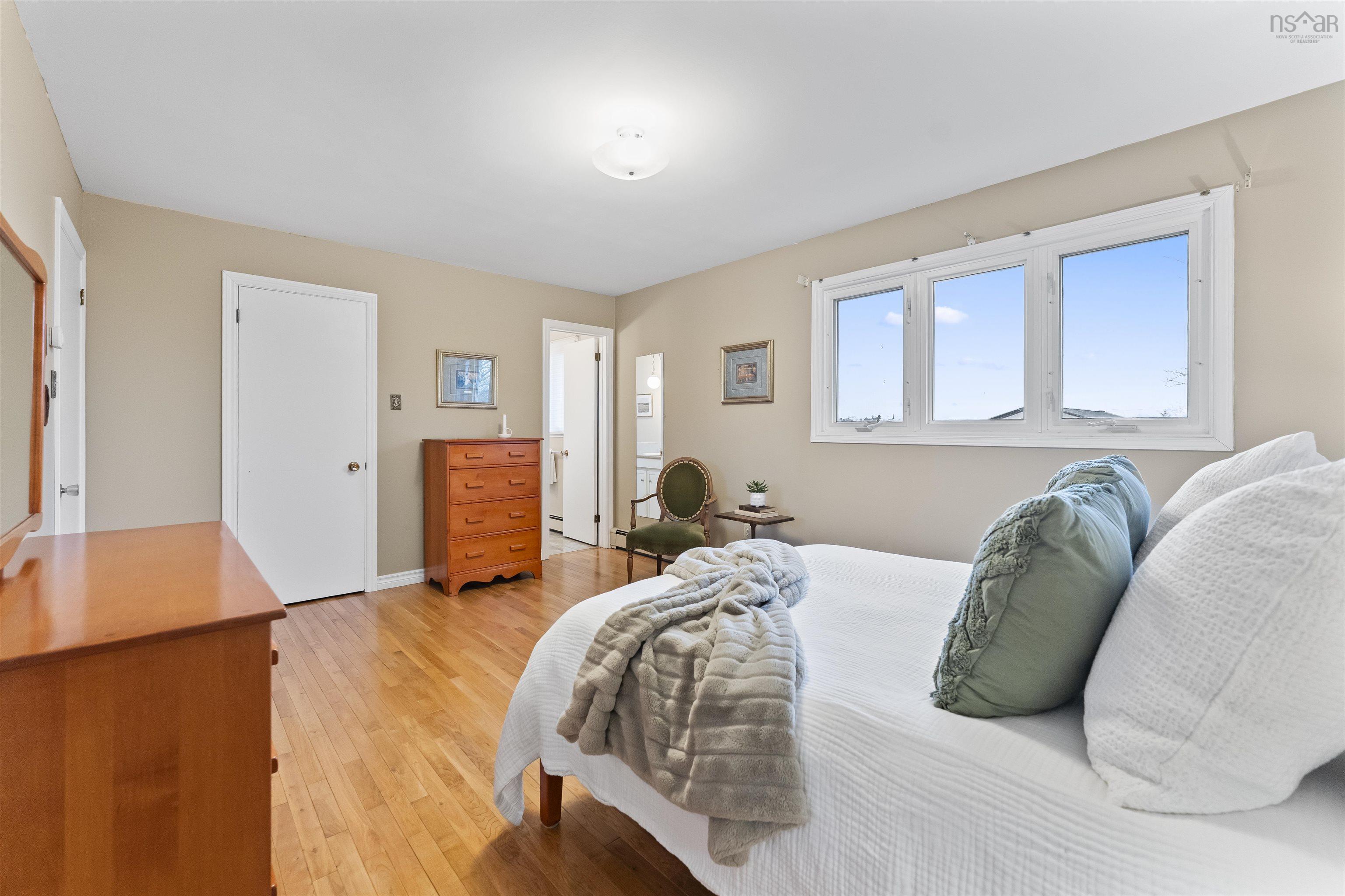 $749,900.00: 29 Bow Street, Dartmouth