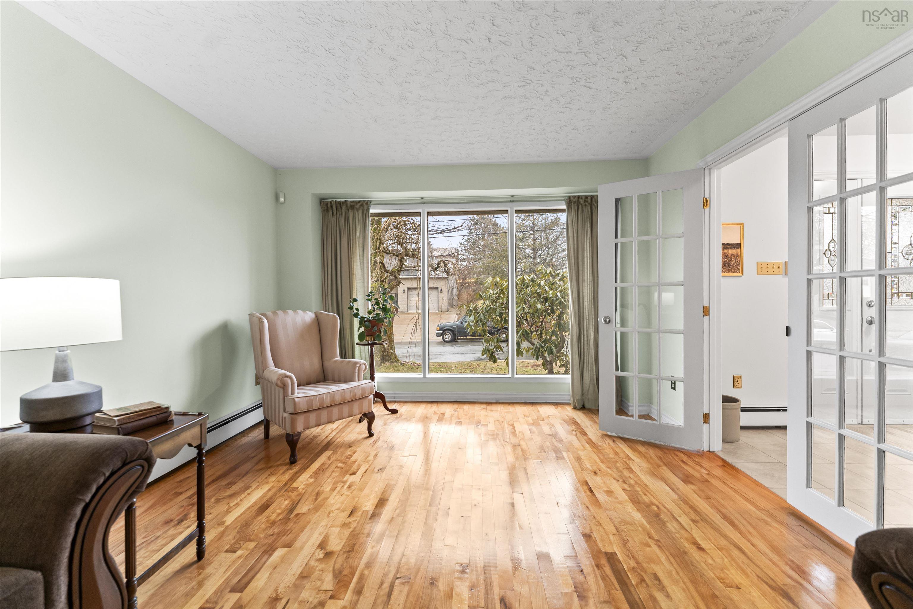 $749,900.00: 29 Bow Street, Dartmouth