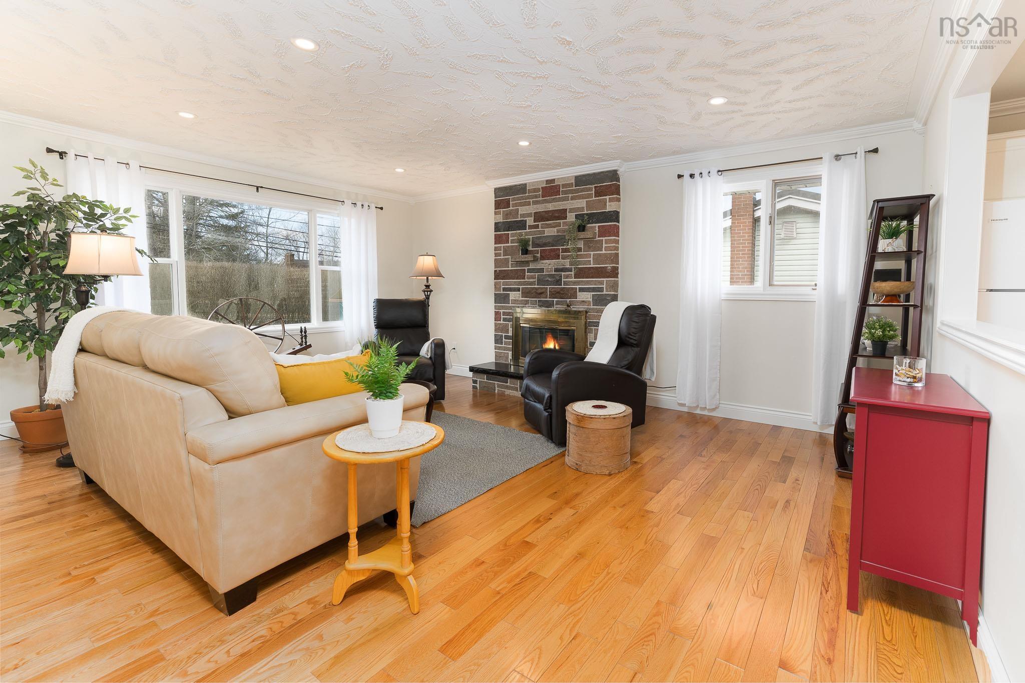 467 Old Sackville Road, Lower Sackville, NS (MLS 202606871)