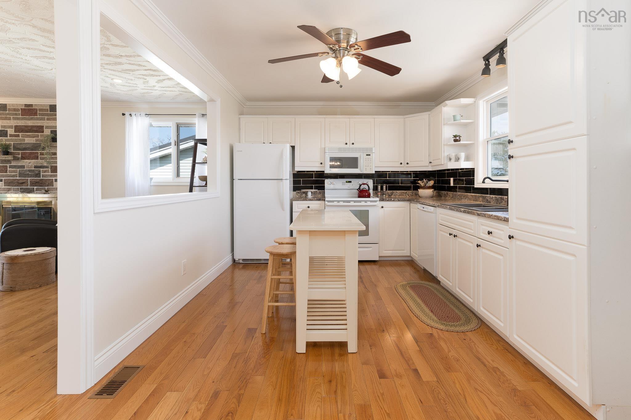 467 Old Sackville Road, Lower Sackville, NS (MLS 202606871)