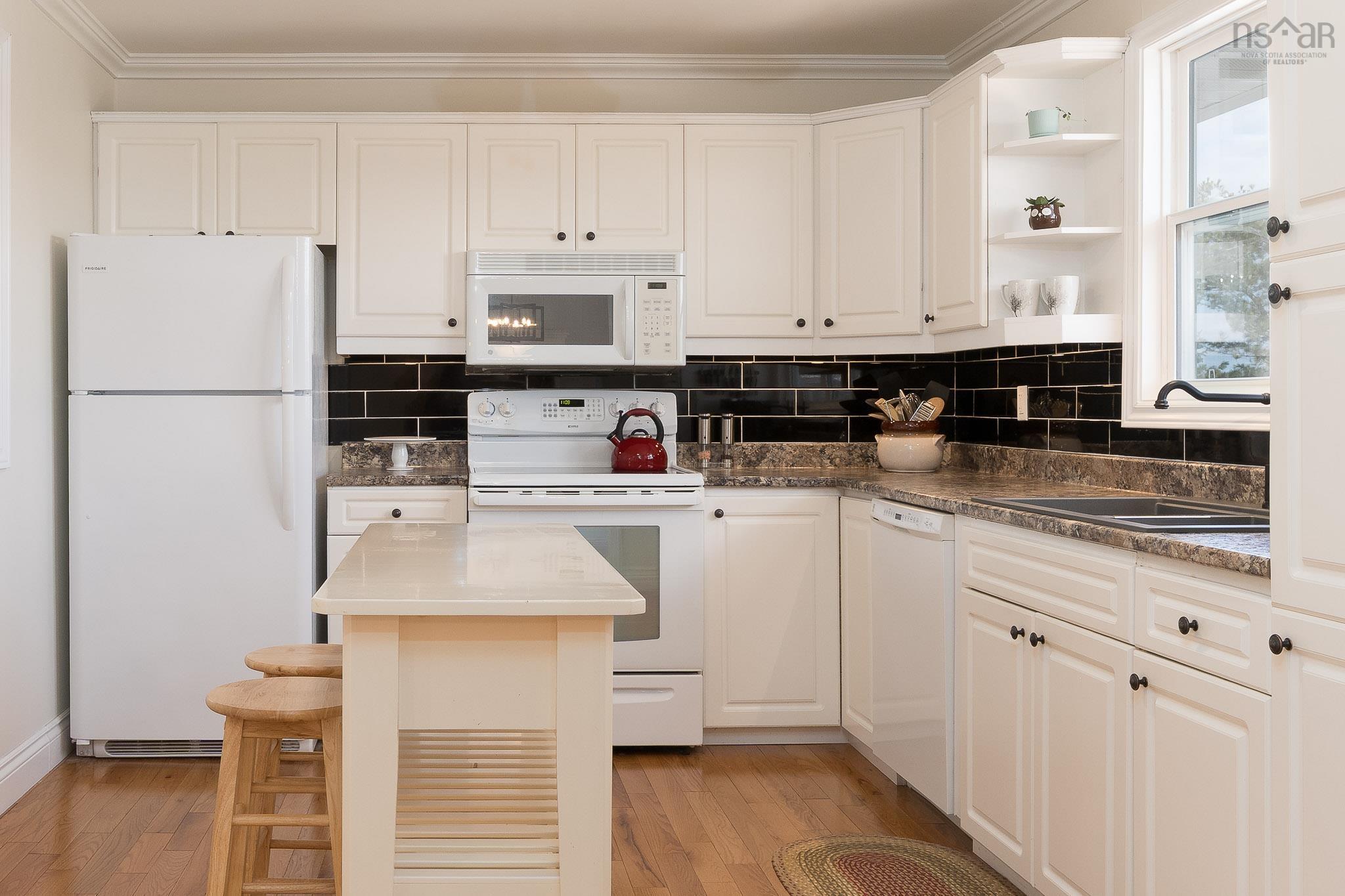 467 Old Sackville Road, Lower Sackville, NS (MLS 202606871)