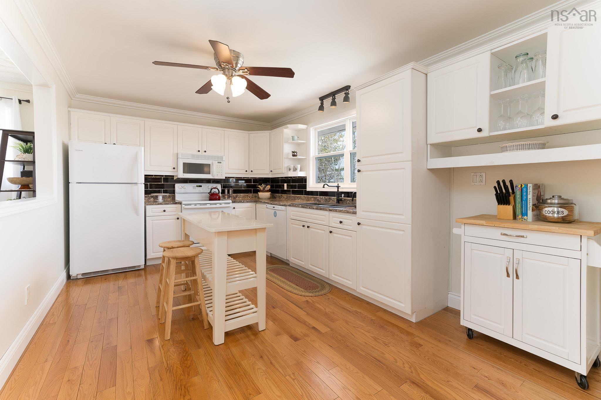 467 Old Sackville Road, Lower Sackville, NS (MLS 202606871)