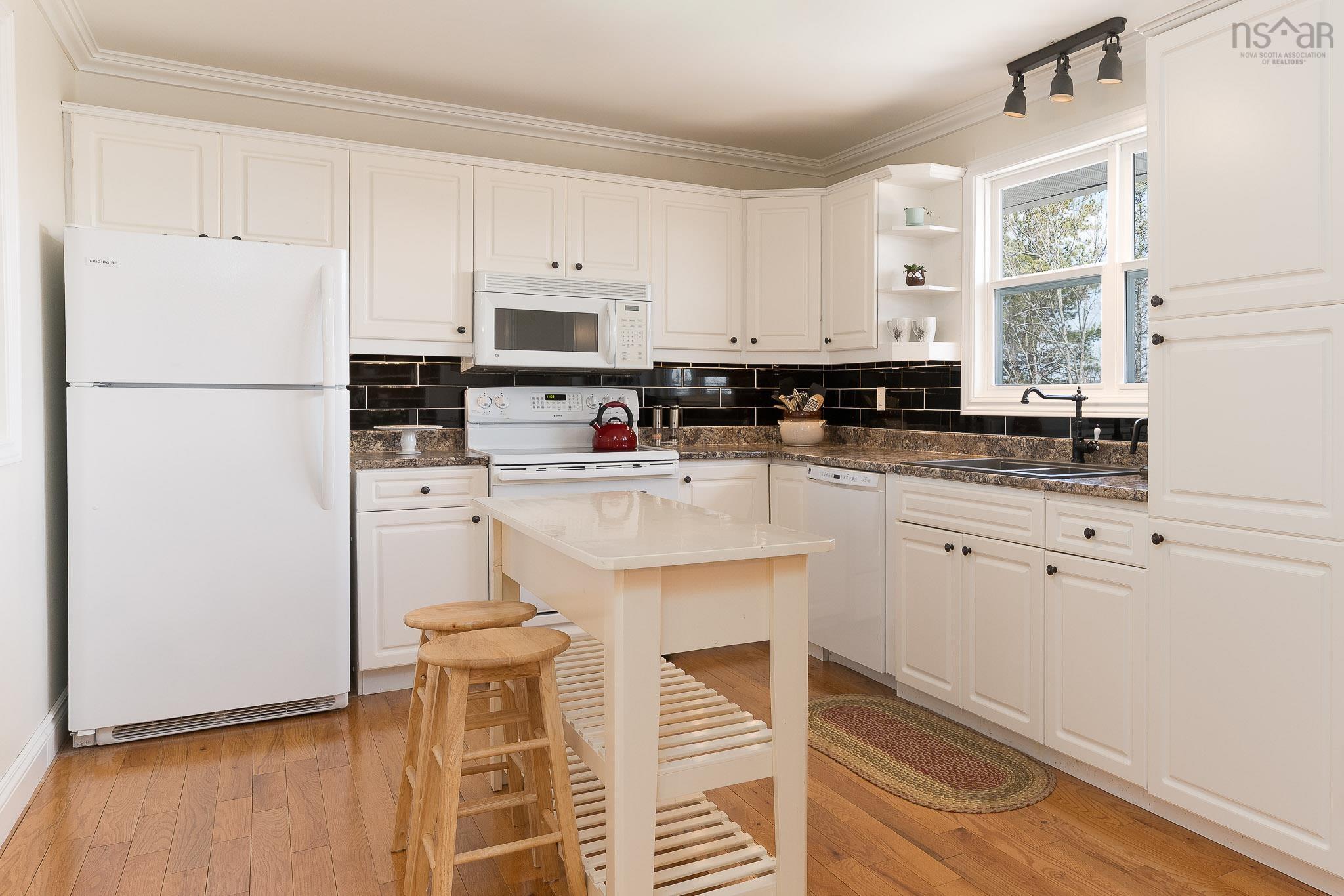 467 Old Sackville Road, Lower Sackville, NS (MLS 202606871)