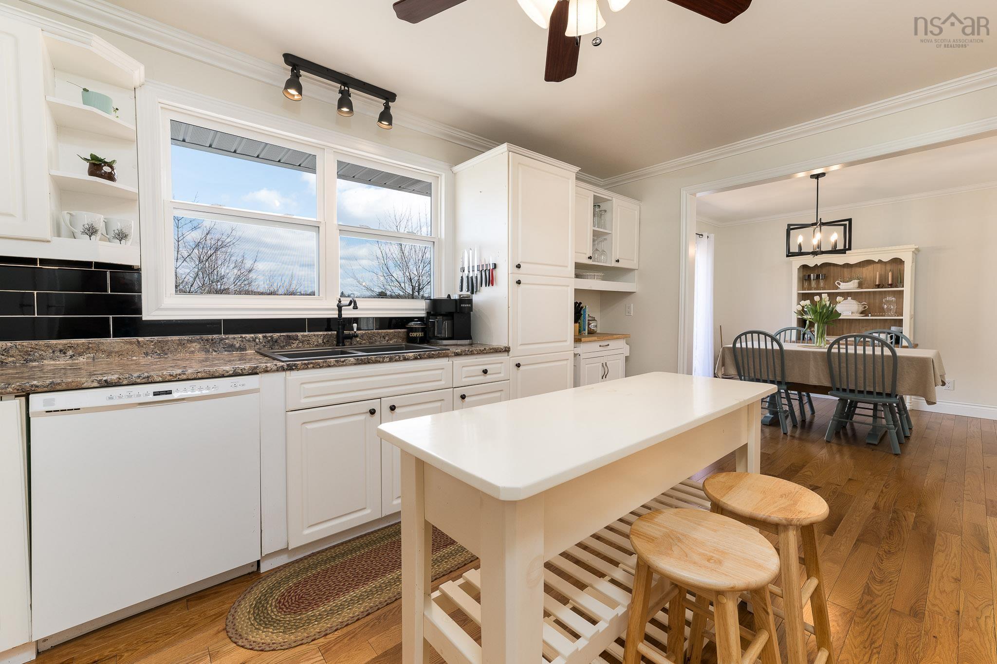 467 Old Sackville Road, Lower Sackville, NS (MLS 202606871)