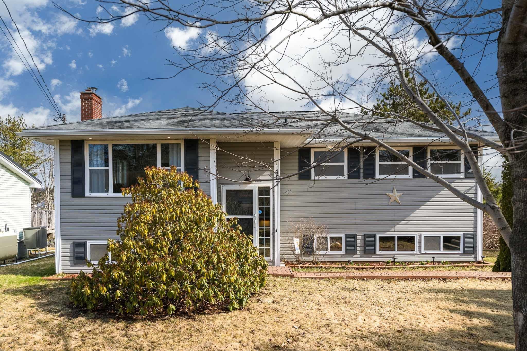 467 Old Sackville Road, Lower Sackville, NS (MLS 202606871)