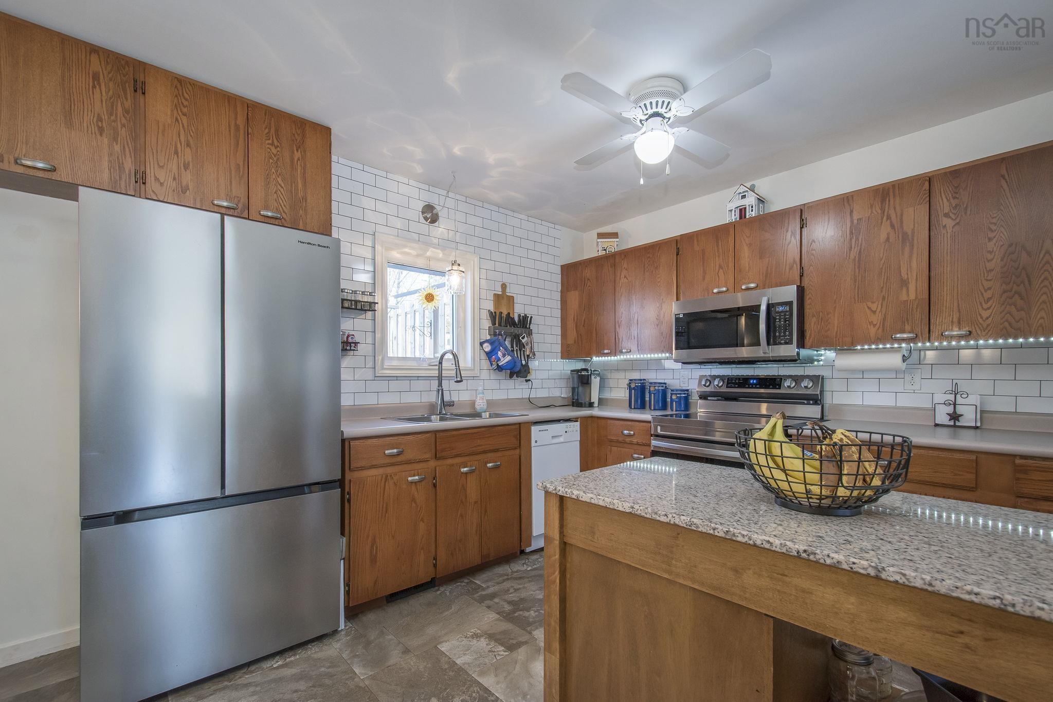 $234,900.00: 552 South Broadway Avenue, Cornwallis Park