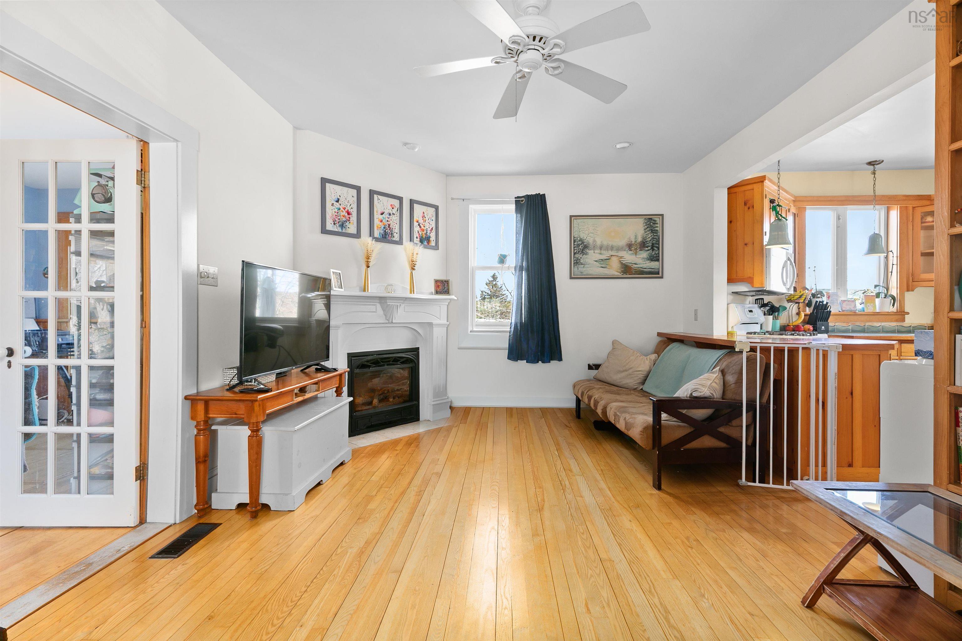 $619,000.00: 92 Main Street, Chester