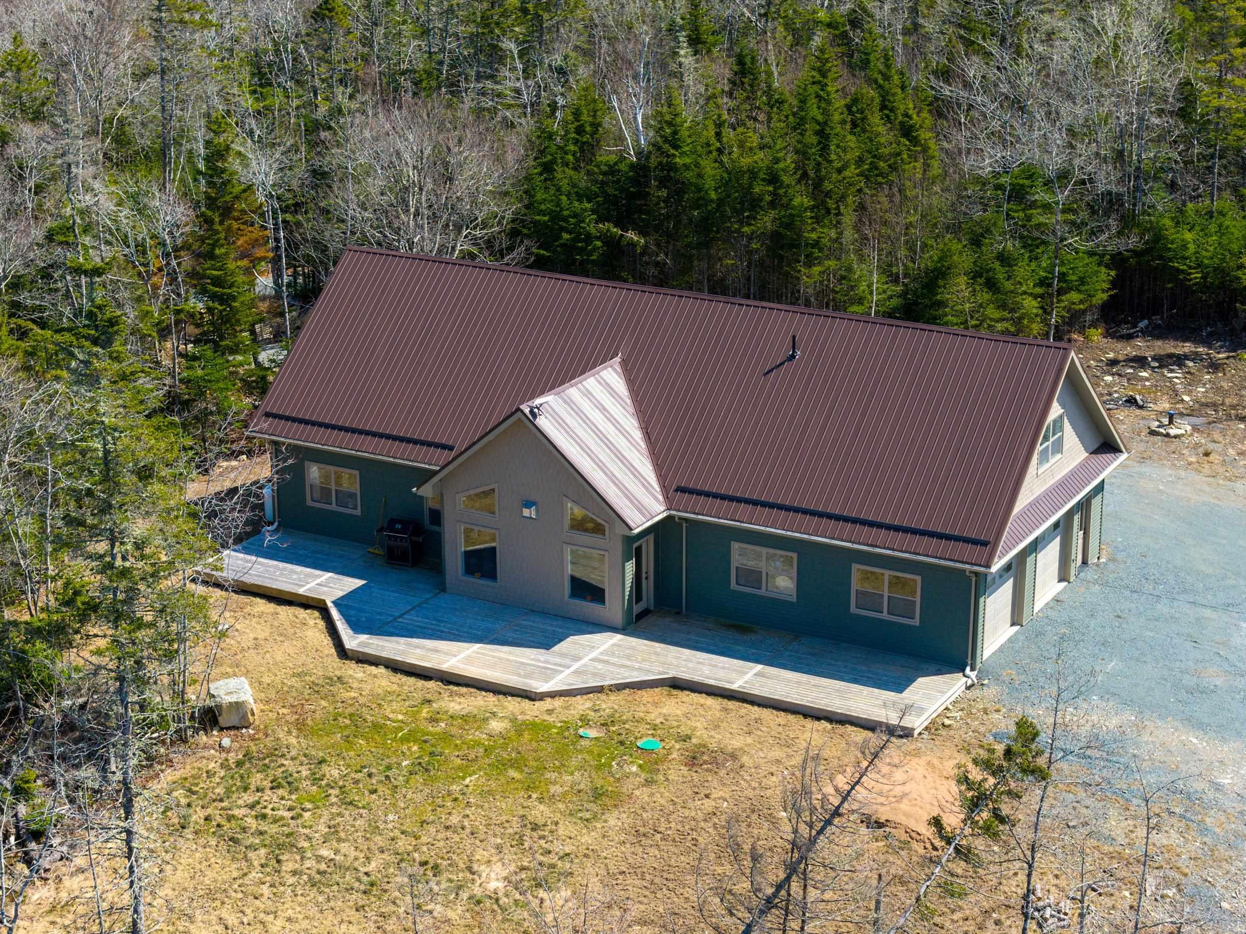 $699,900.00: 12844 Highway 7 Ship Harbour Highway E, Ship Harbour