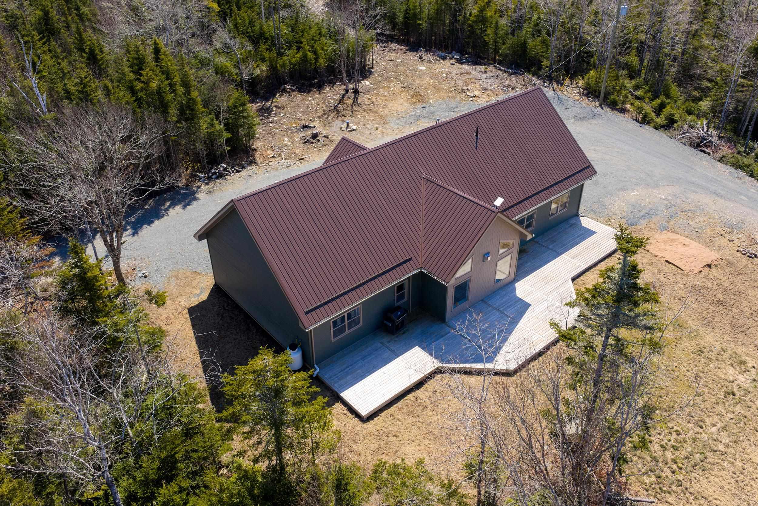 $699,900.00: 12844 Highway 7 Ship Harbour Highway E, Ship Harbour