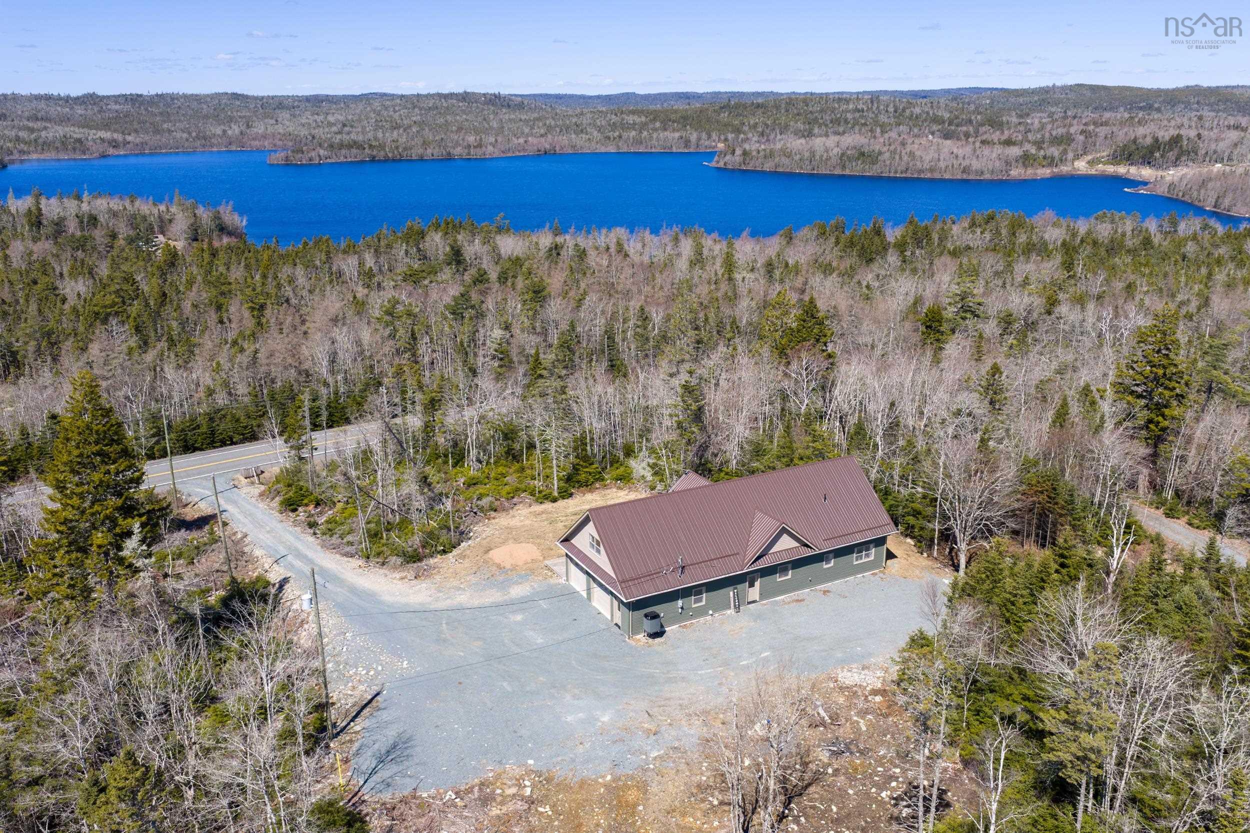 $699,900.00: 12844 Highway 7 Ship Harbour Highway E, Ship Harbour