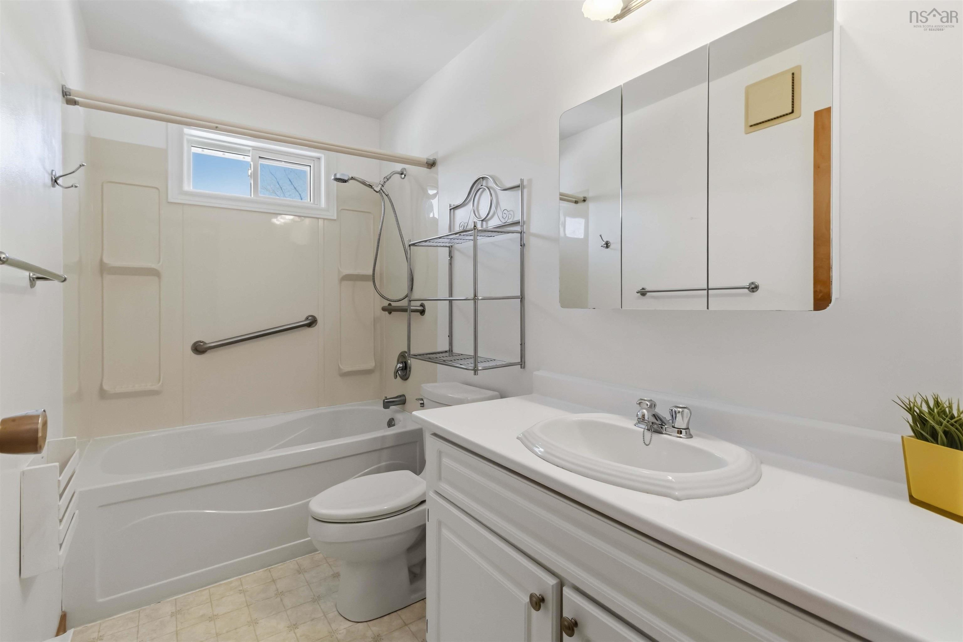 13 Langdon Drive, Woodlawn, NS (MLS 202606890)