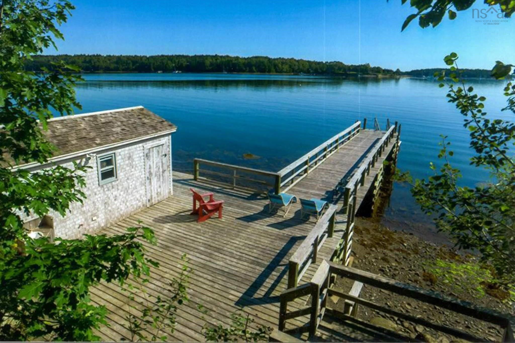 $2,950,000.00: 116 Princes Inlet Drive, Martins Brook