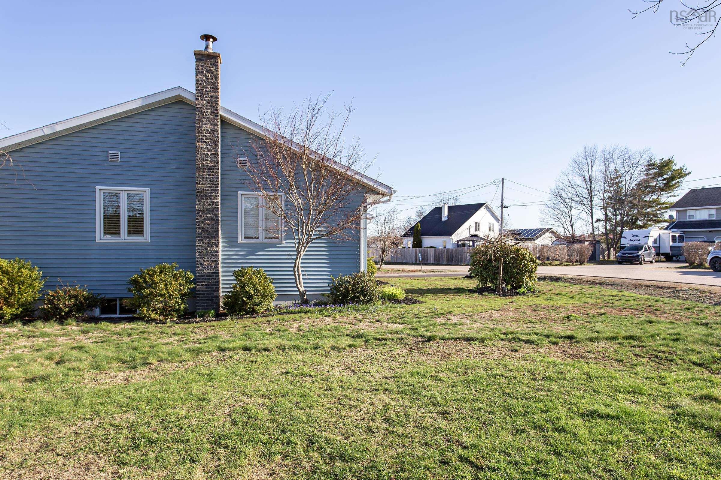 $449,500.00: 557 McClair Avenue, Greenwood