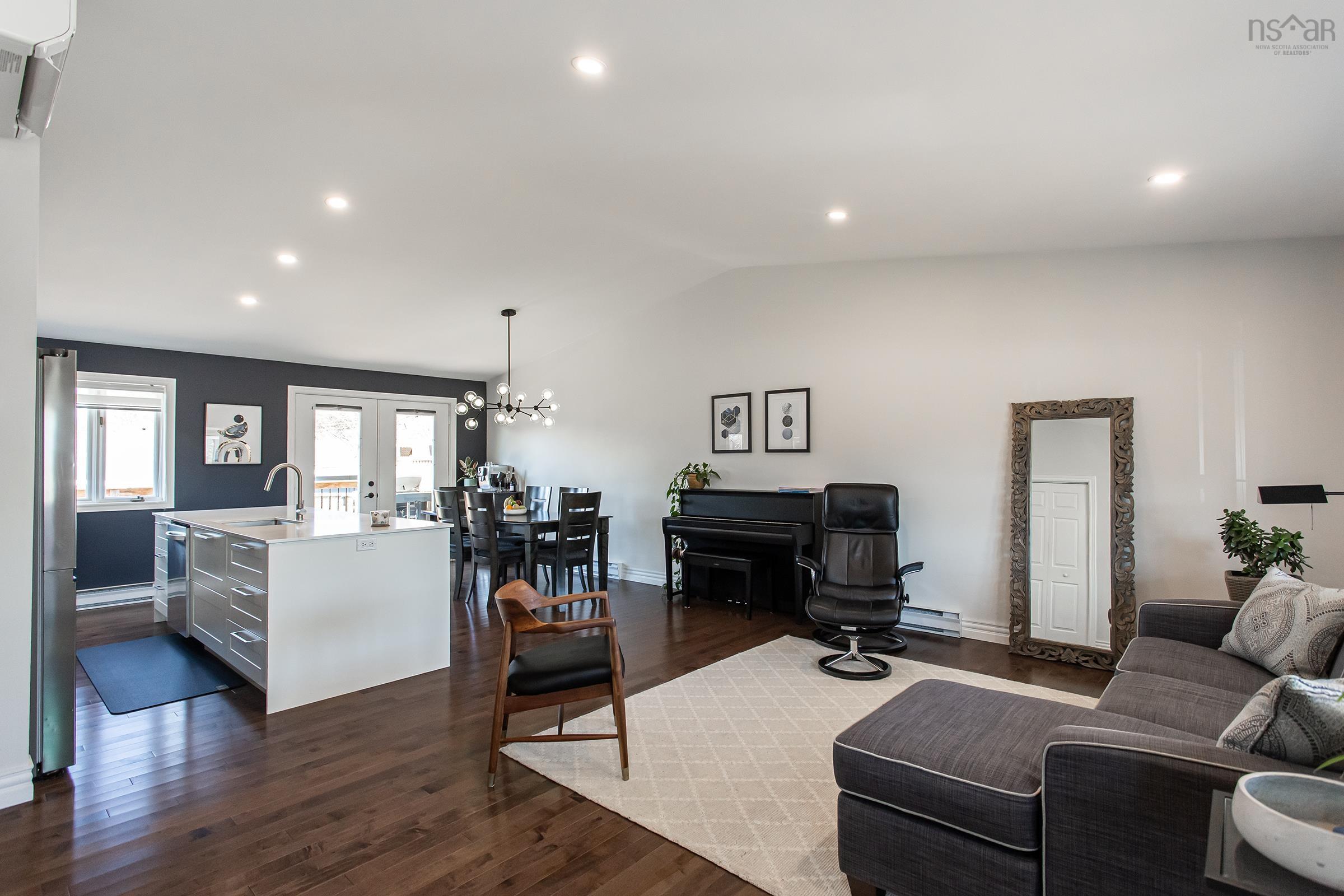 $449,500.00: 557 McClair Avenue, Greenwood