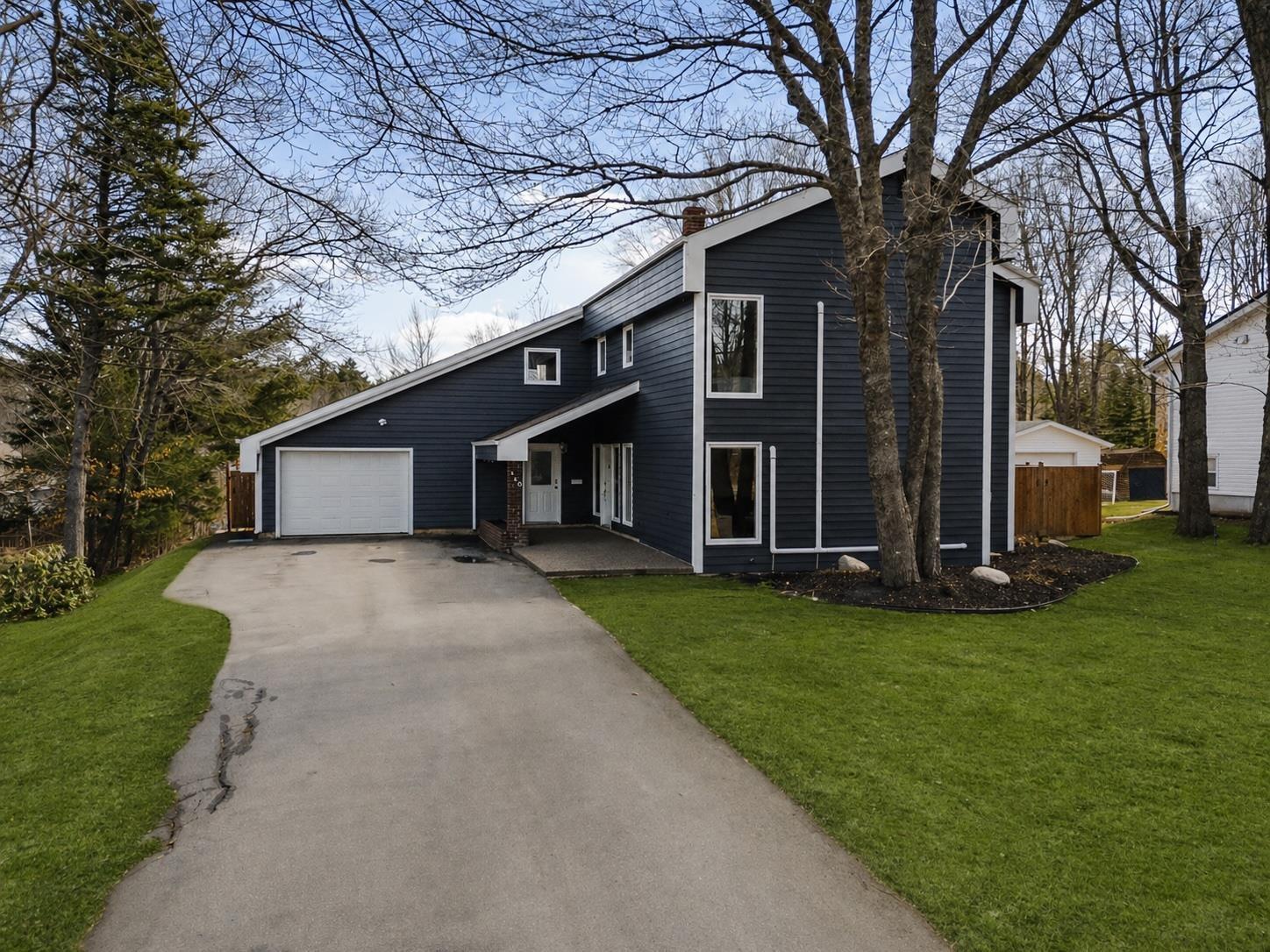 $619,900.00: 140 Pinecrest Boulevard, Bridgewater