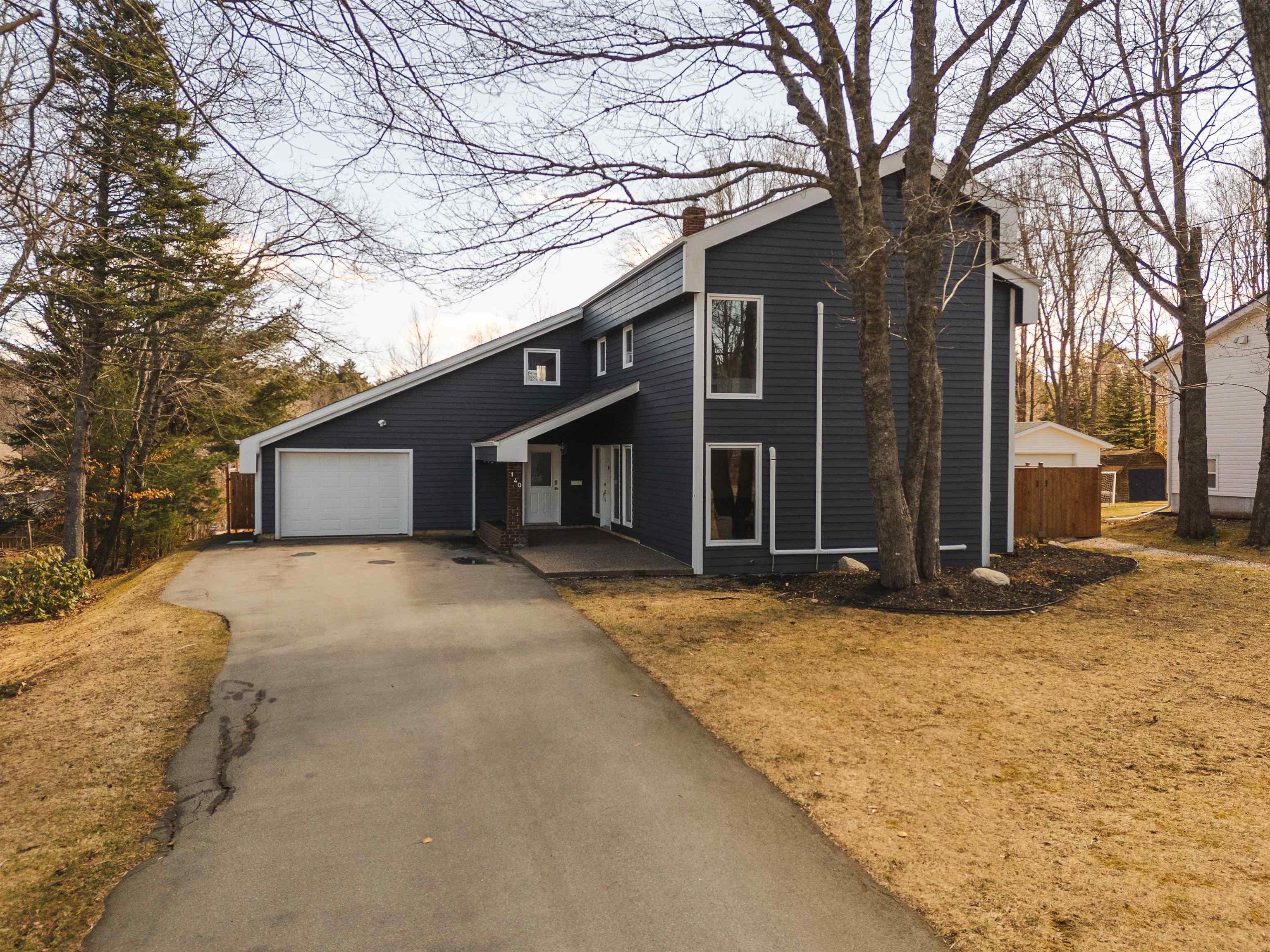 $619,900.00: 140 Pinecrest Boulevard, Bridgewater