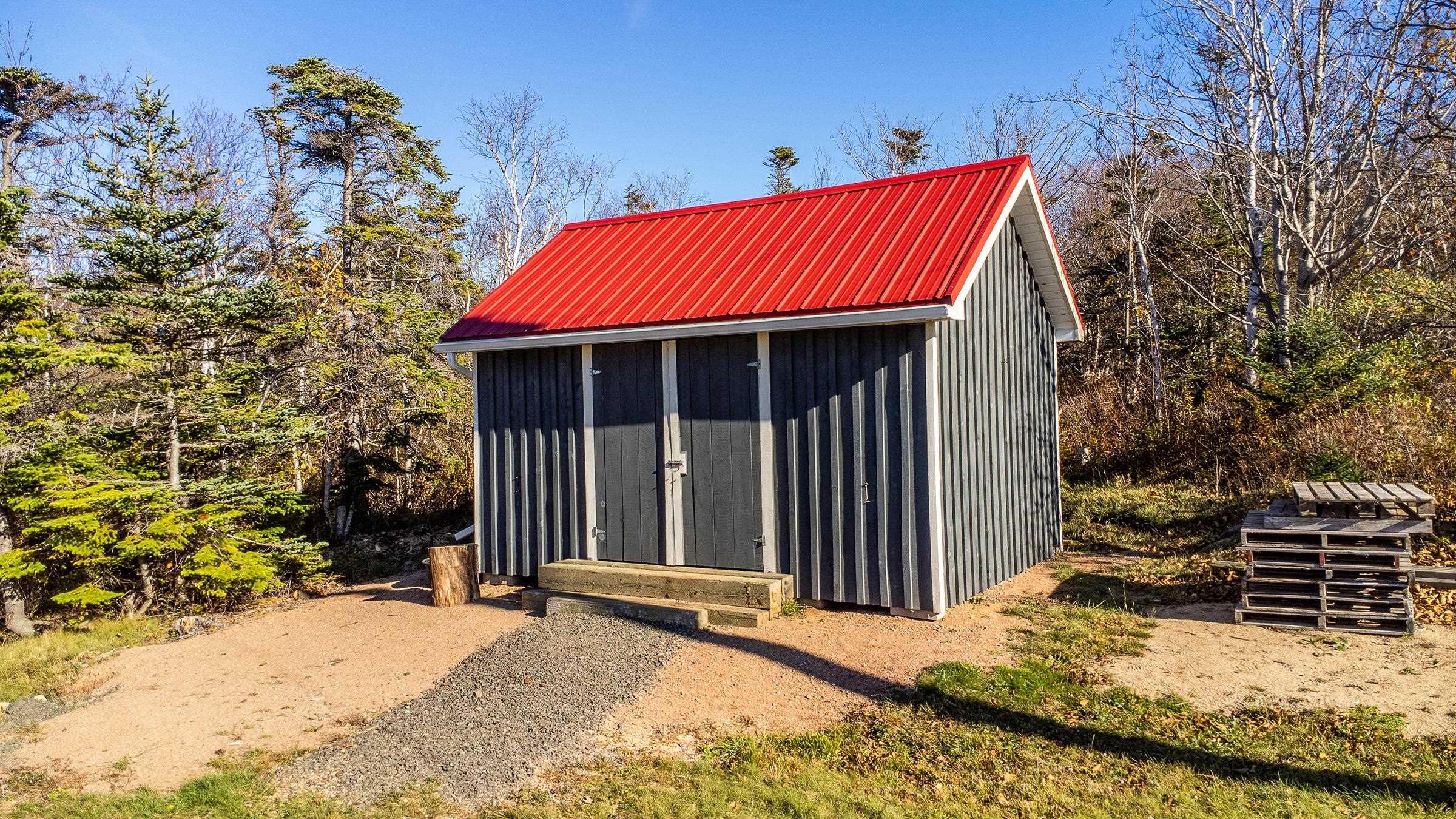 $569,000.00: 6437 Shore Road West, Youngs Cove
