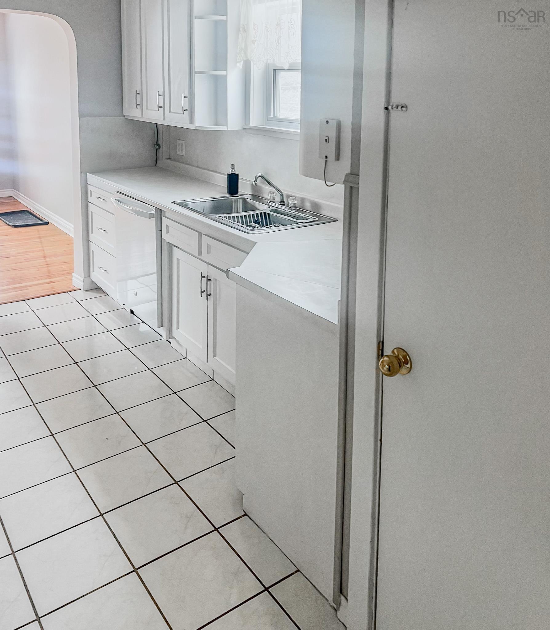 $299,900.00: 3 Davenport Road, Sydney